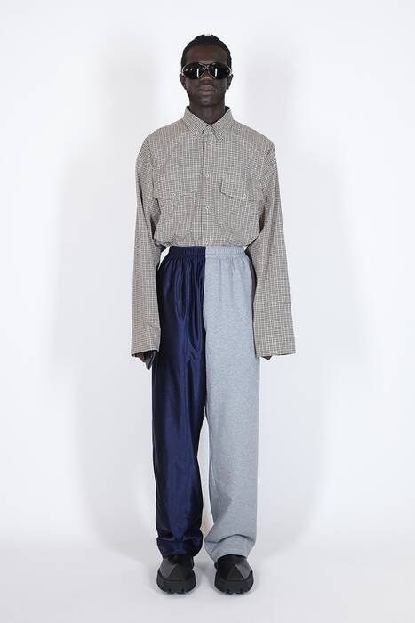 Balenciaga Hybrid Baggy Sweatpant [M] Size US 32 / EU 48 - 2 Thumbnail