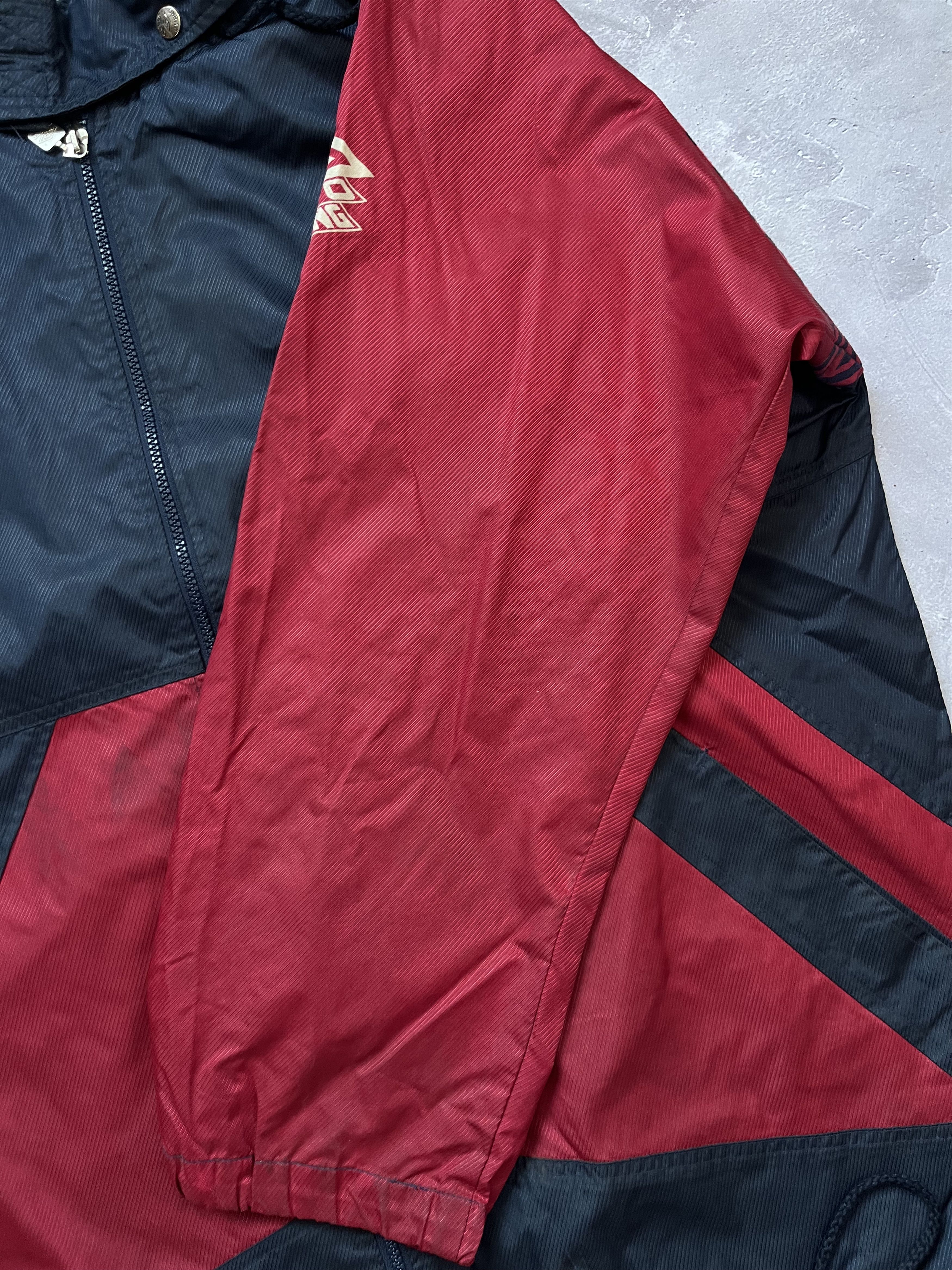 Umbro UMBRO PRO TRAINING FOOTBALL JACKET RAINCOAT JACKET VINTAGE Size US L / EU 52-54 / 3 - 18 Thumbnail