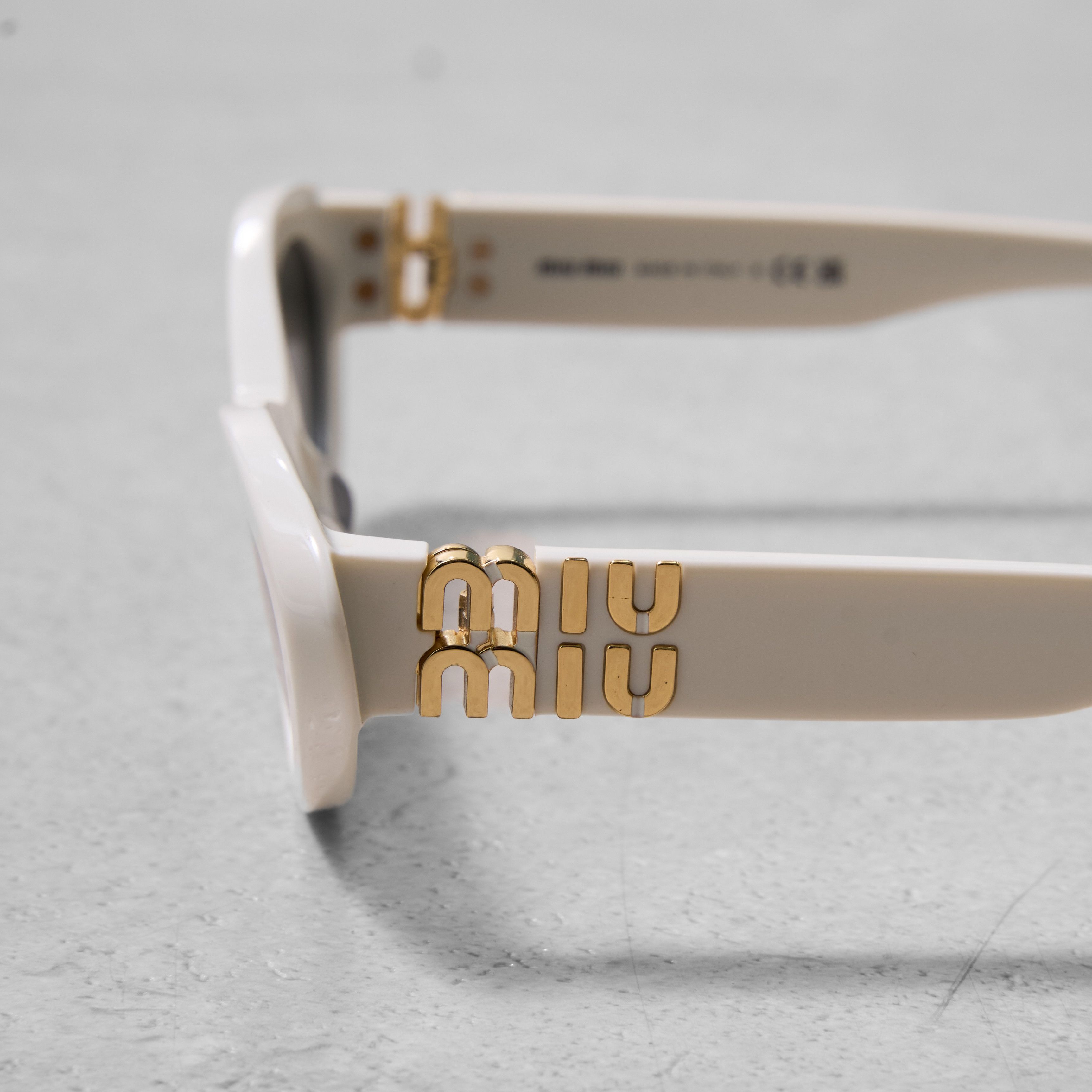 Miu Miu MIU MIU MU 09YS 1425S0 Sunglasses Size ONE SIZE - 5 Thumbnail