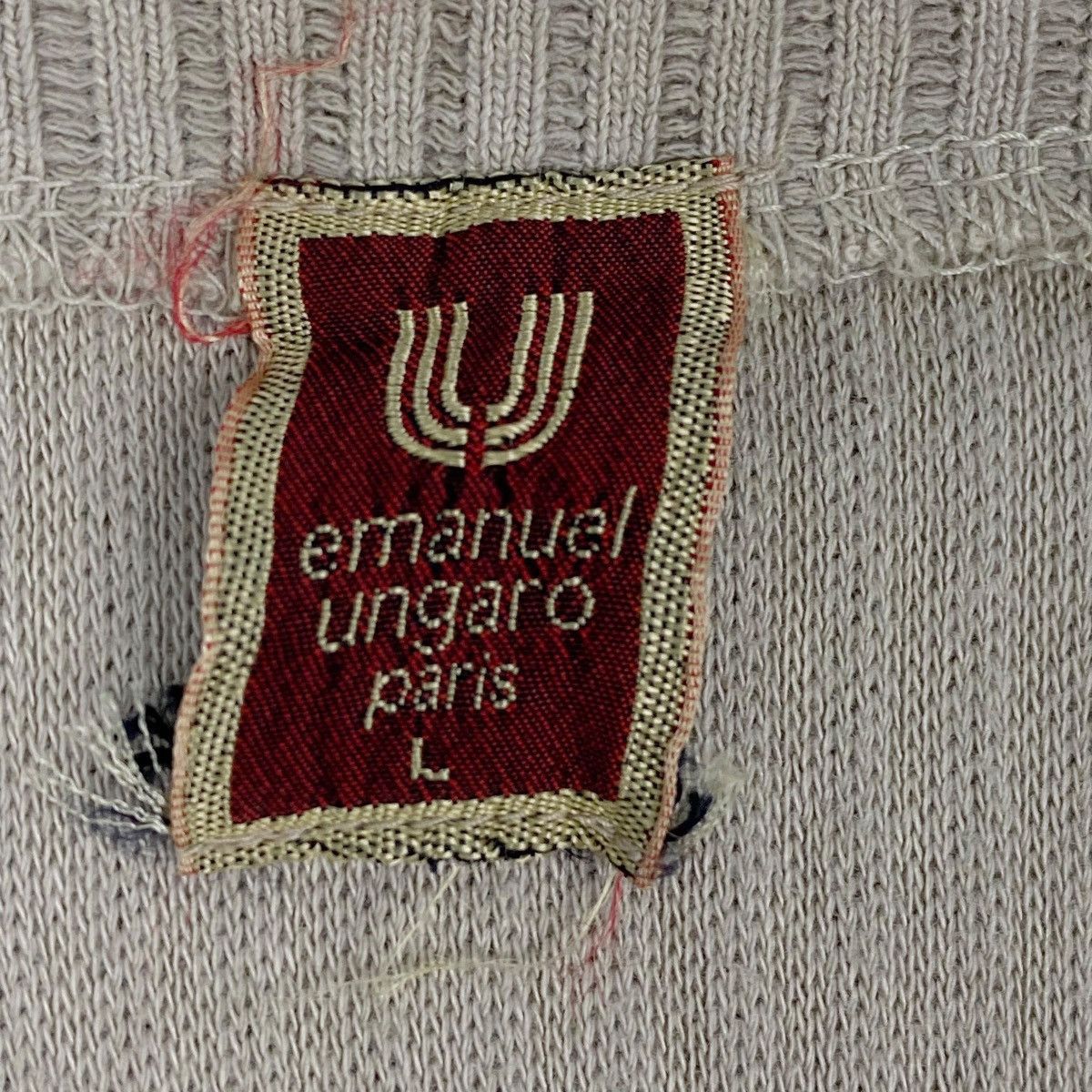 Emanuel Ungaro × Vintage Vintage Emanuel Ungaro Paris Small Embroidered Crewneck Size L / US 10 / IT 46 - 5 Thumbnail