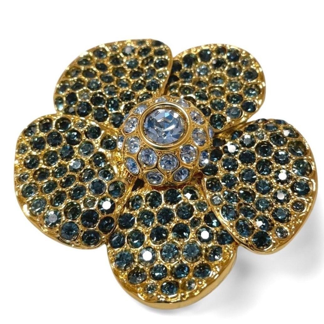 Yves Saint Laurent Vintage Yves Saint Laurent nice and heavy flower brooch Size ONE SIZE - 3 Thumbnail