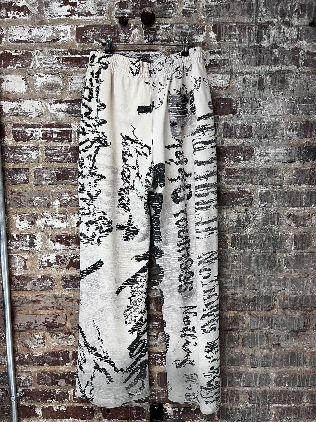 Vertabrae Vertabrae Graffiti Sweatpants Size US 36 / EU 52 - 3 Thumbnail