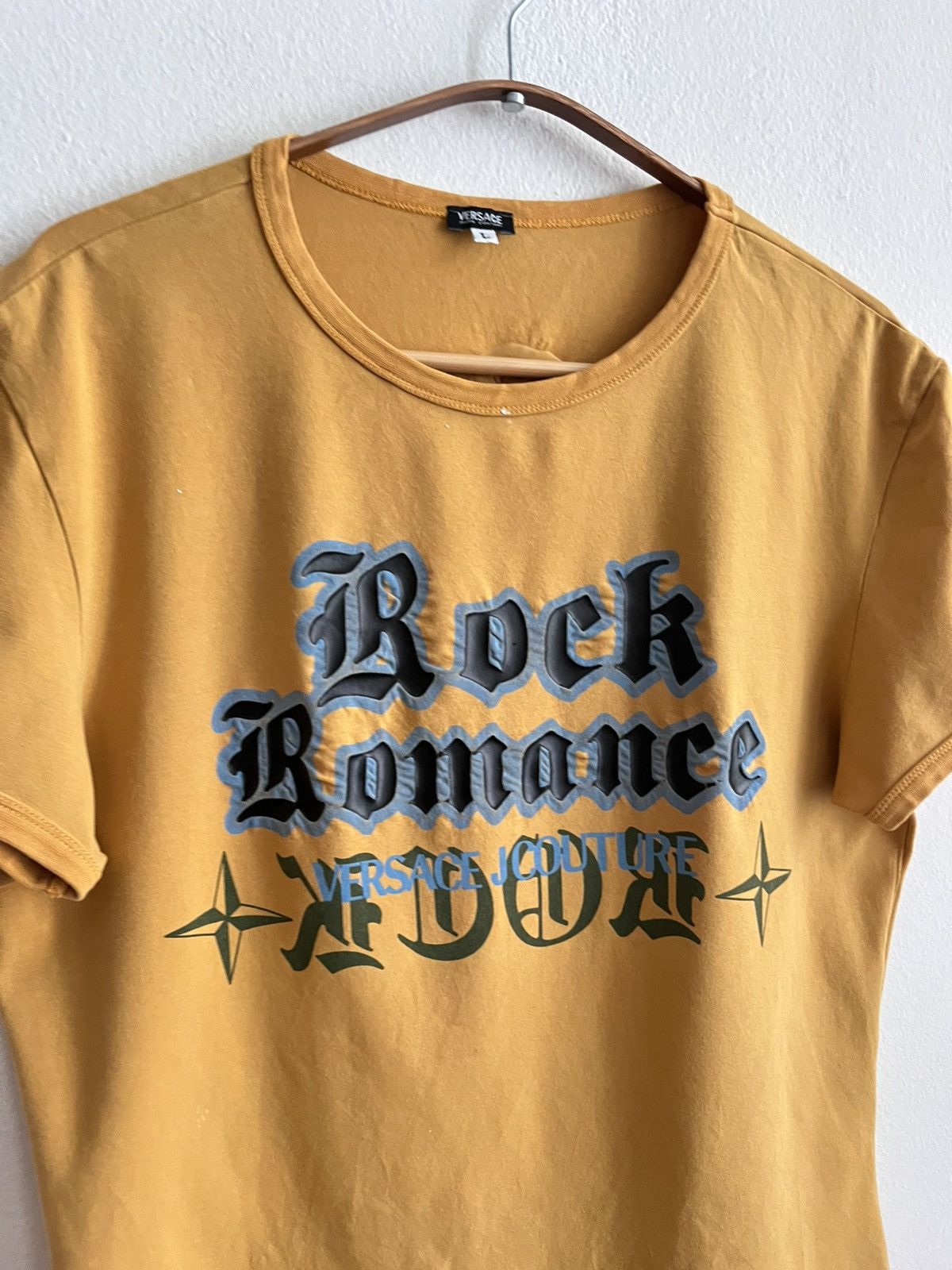 Versace Jeans Couture 2000s Versace rock t-shirt Size US M / EU 48-50 / 2 - 3 Thumbnail