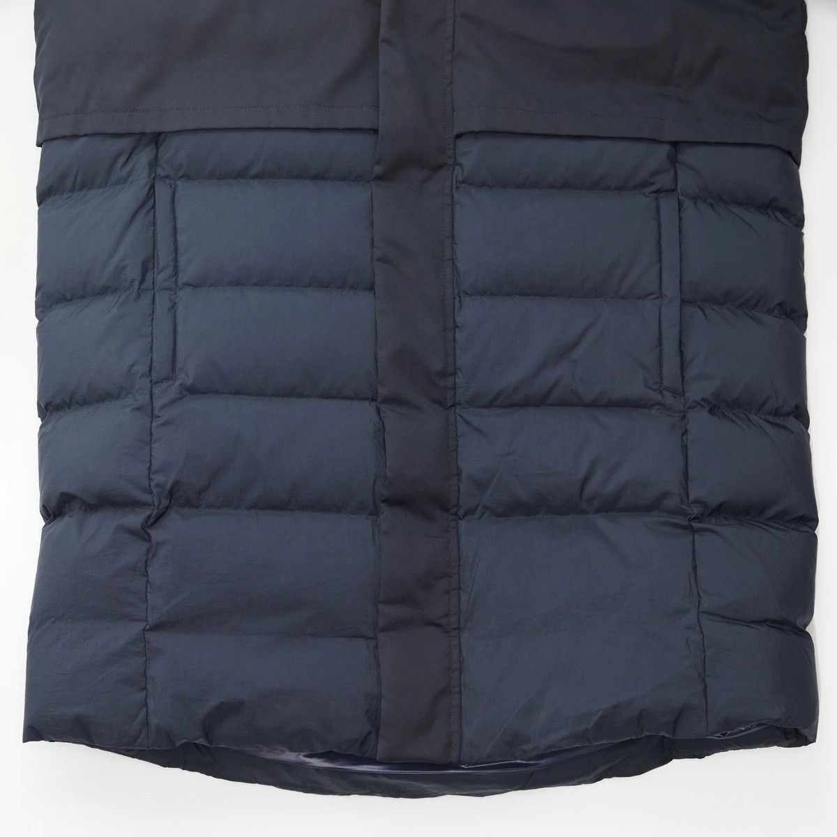 Designer ALPHA TAURI WINTER COAT Size US XL / EU 56 / 4 - 4 Thumbnail