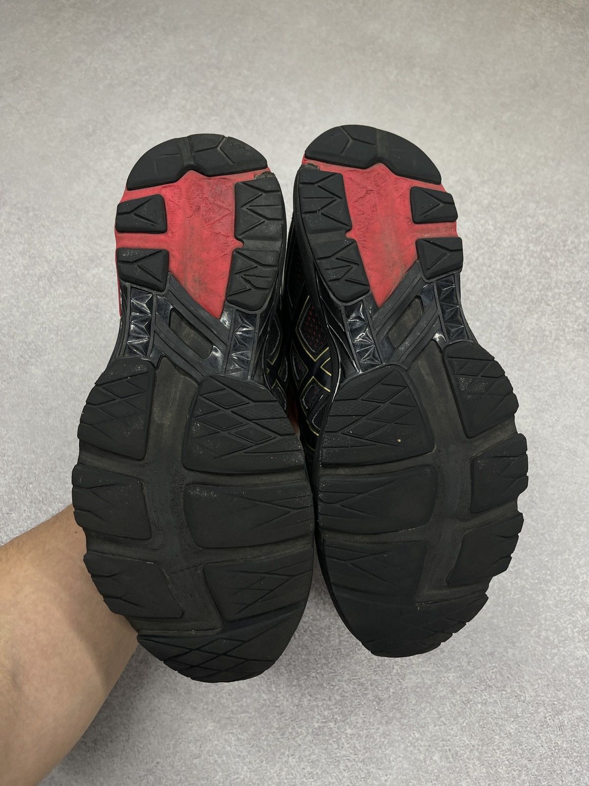 Asics Mens Asics GT-Xpress Sneakers Black/Red Size 42.5 Size US 9 / EU 42 - 8 Thumbnail