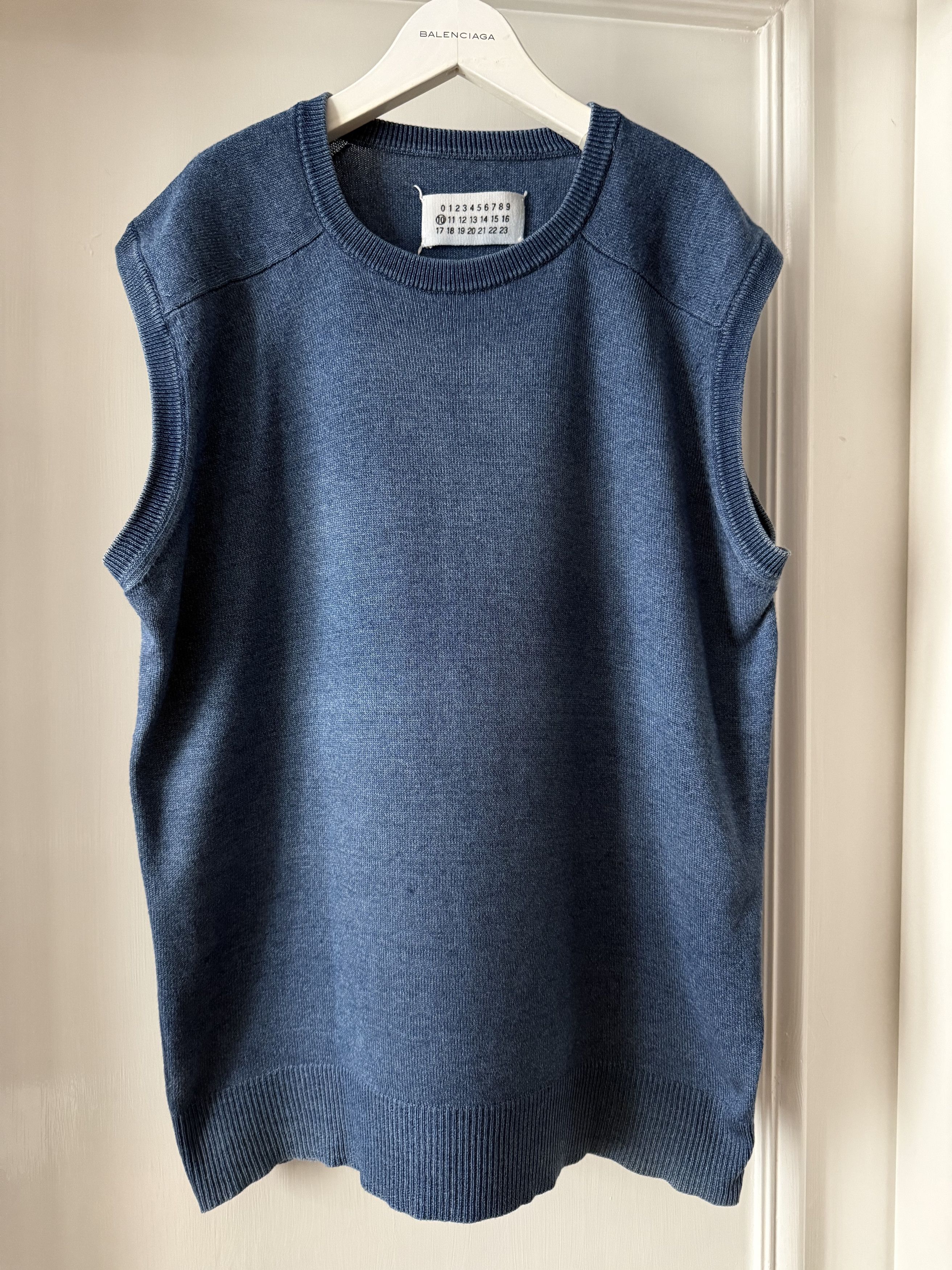 Maison Margiela VINTAGE MAISON MARTIN MARGIELA SWEATER IN SIZE M Size US M / EU 48-50 / 2 - 3 Thumbnail