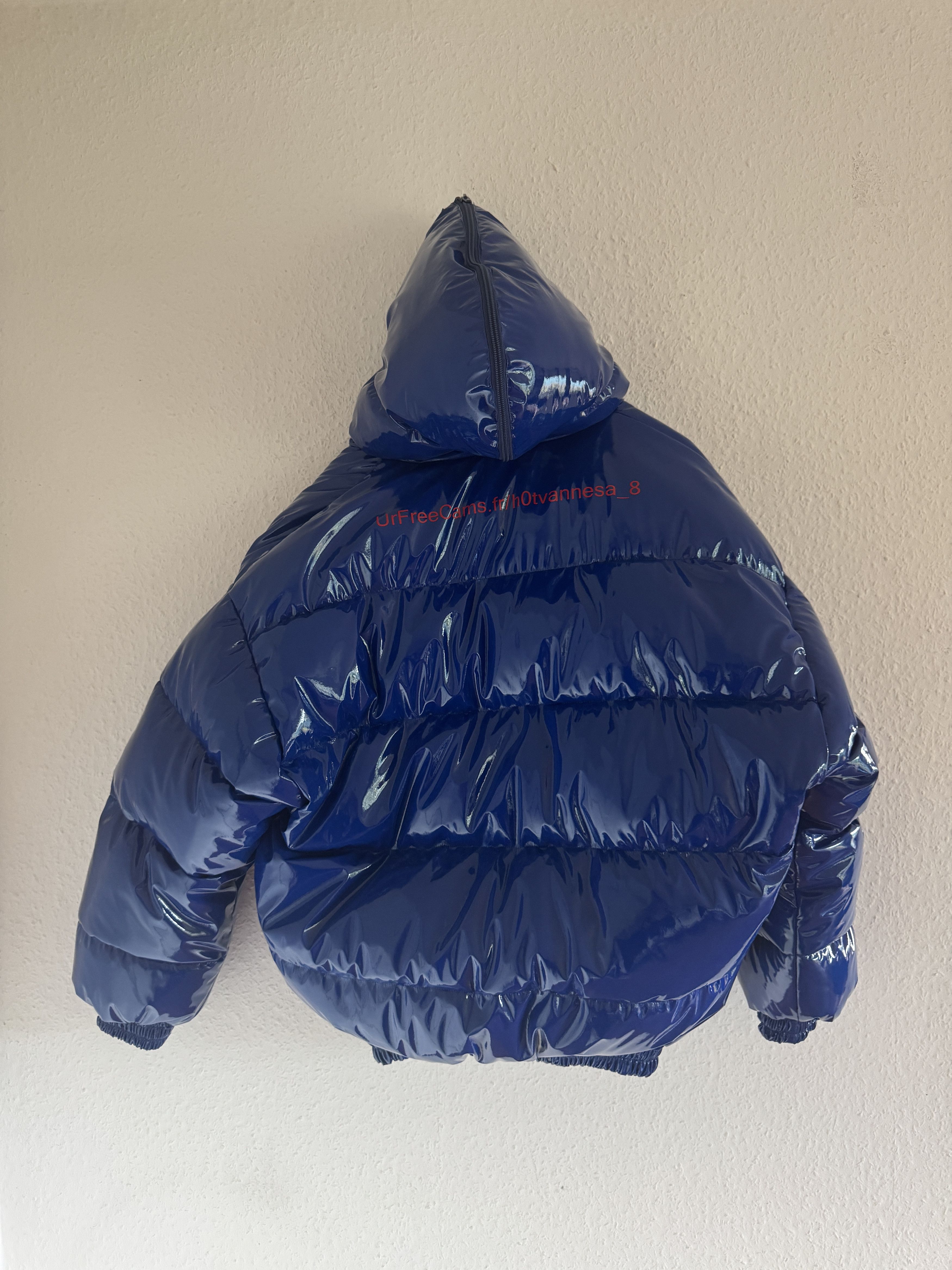 Vetements AW17 Miss Webcam Puffer Jacket Size US XS / EU 42 / 0 - 8 Thumbnail