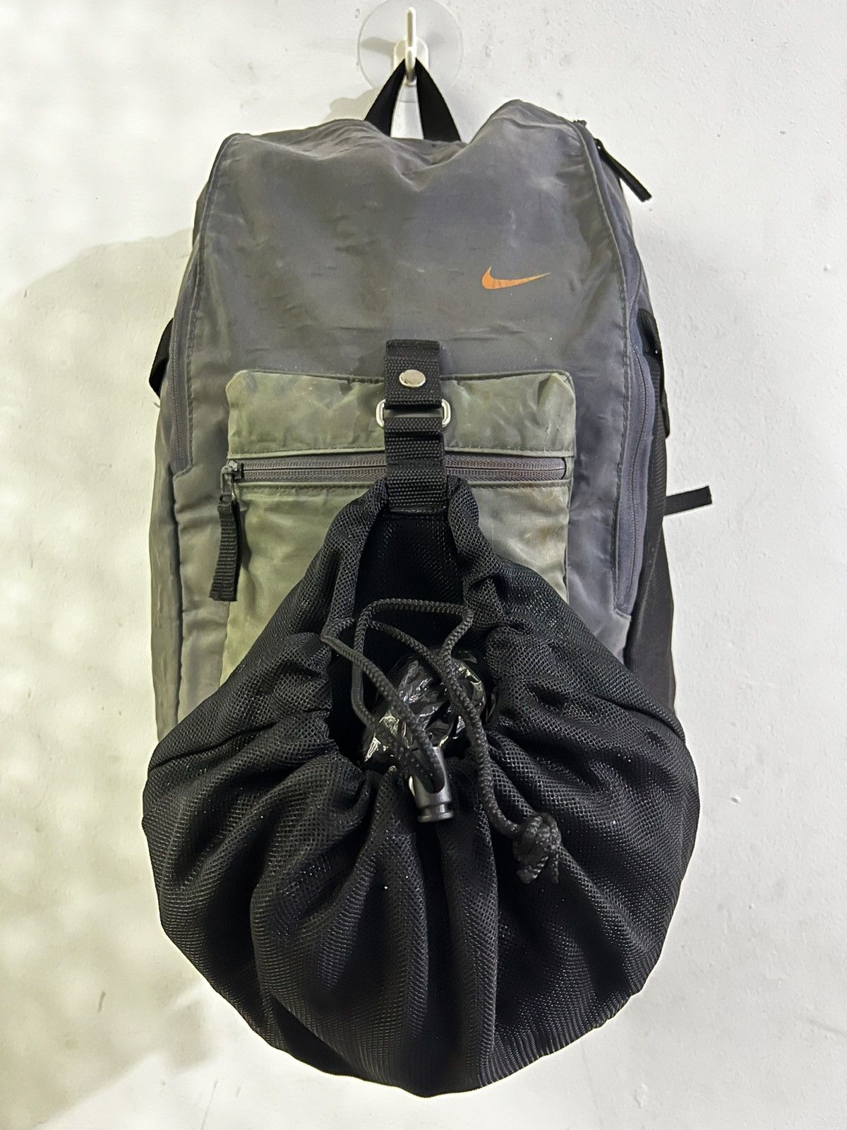 Nike × Vintage Vintage y2k NIKE BACKPACK Size ONE SIZE - 2 Thumbnail