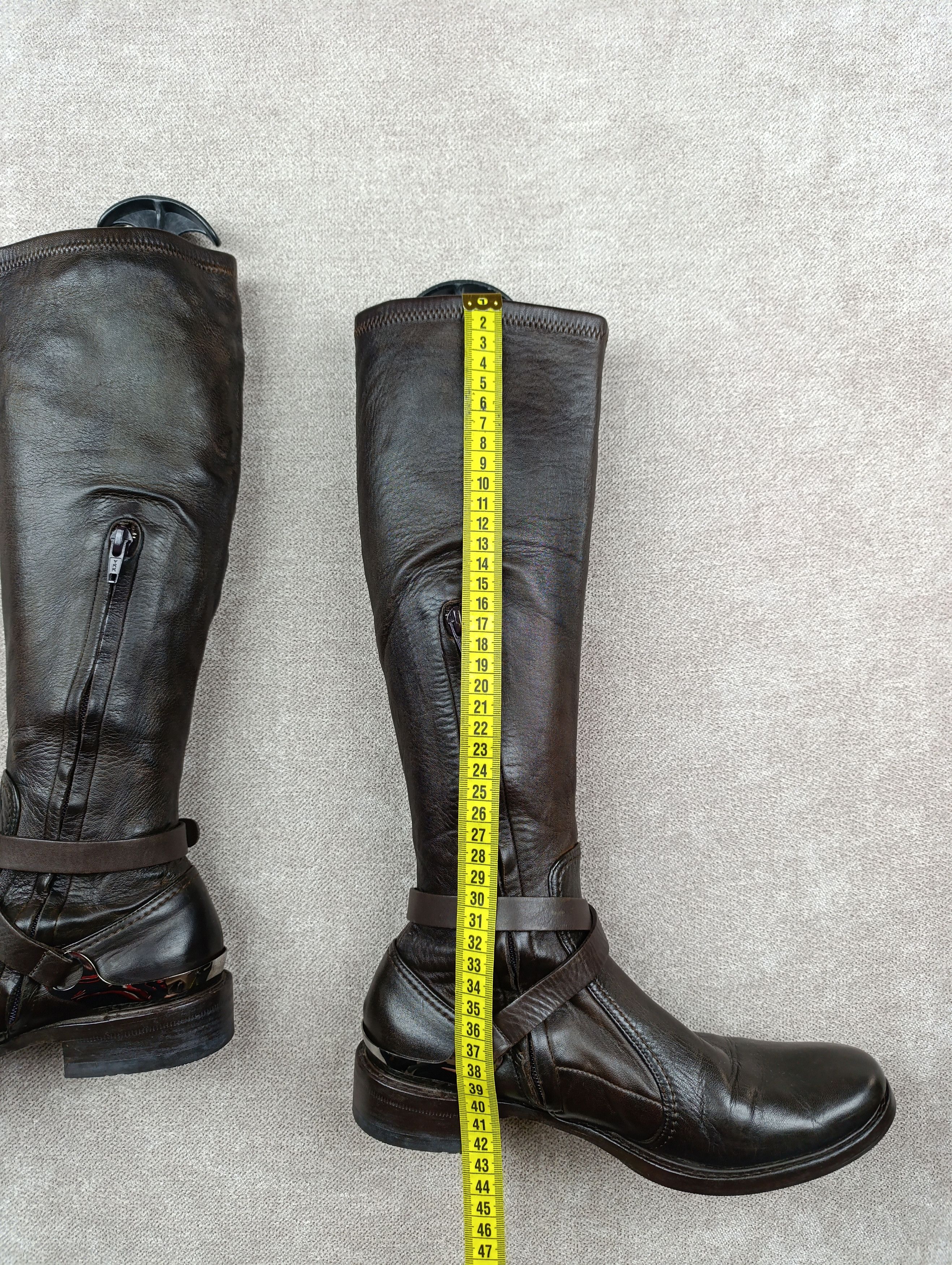 Celine CELINE KNEE-HIGH LEATHER COWBOY BOOTS SIZE 37 Size US 7 / IT 37 - 15 Thumbnail