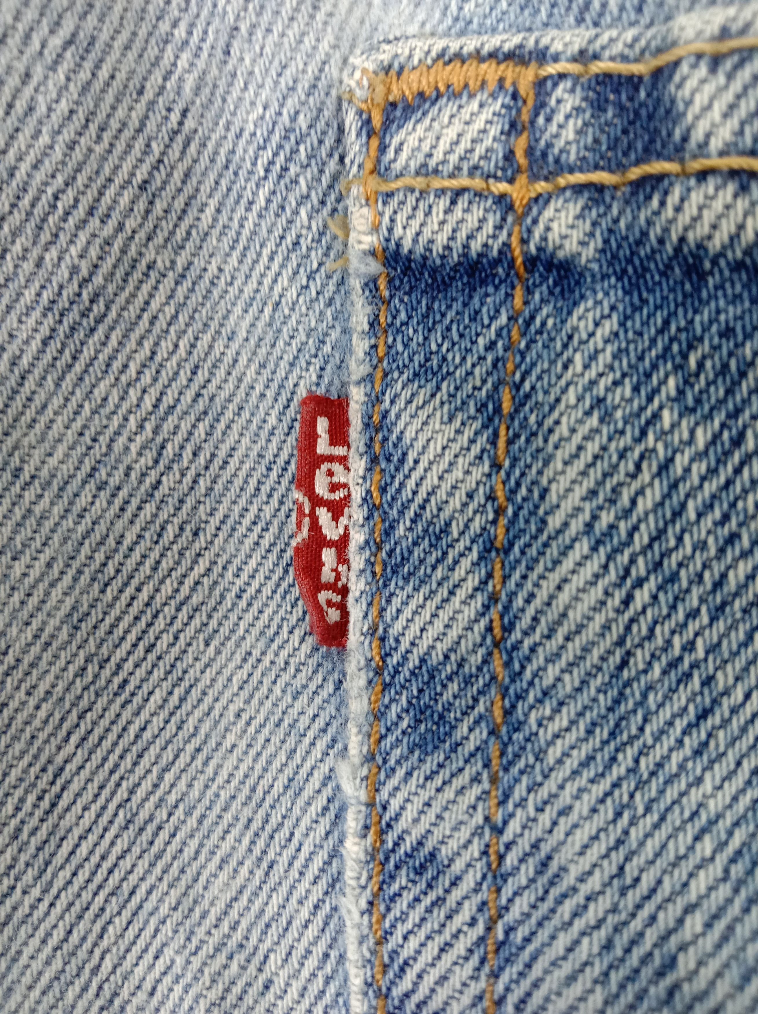 Levi's Vintage Levi's 505 Jeans Light Wash Straight Fit Denim Size US 34 / EU 50 - 14 Thumbnail