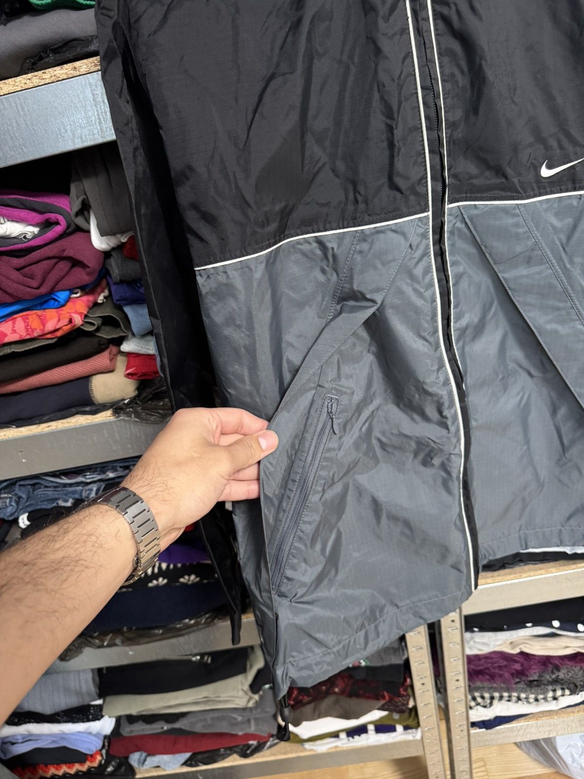 Nike Vintage Nike Mens Nylon Track Hooded Jacket Zip Windbreaker Size US XS / EU 42 / 0 - 6 Thumbnail
