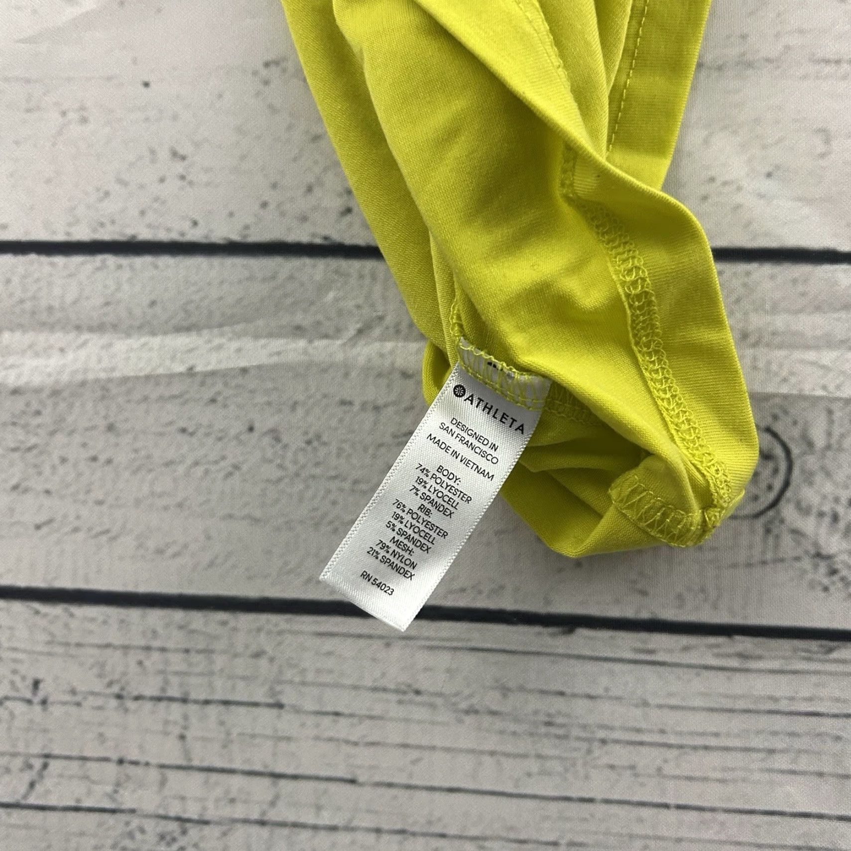Athleta Athleta Tank Top Sleeveless Racerback Women’s Medium Yellow Athletic Shirt Size M / US 6-8 / IT 42-44 - 5 Thumbnail