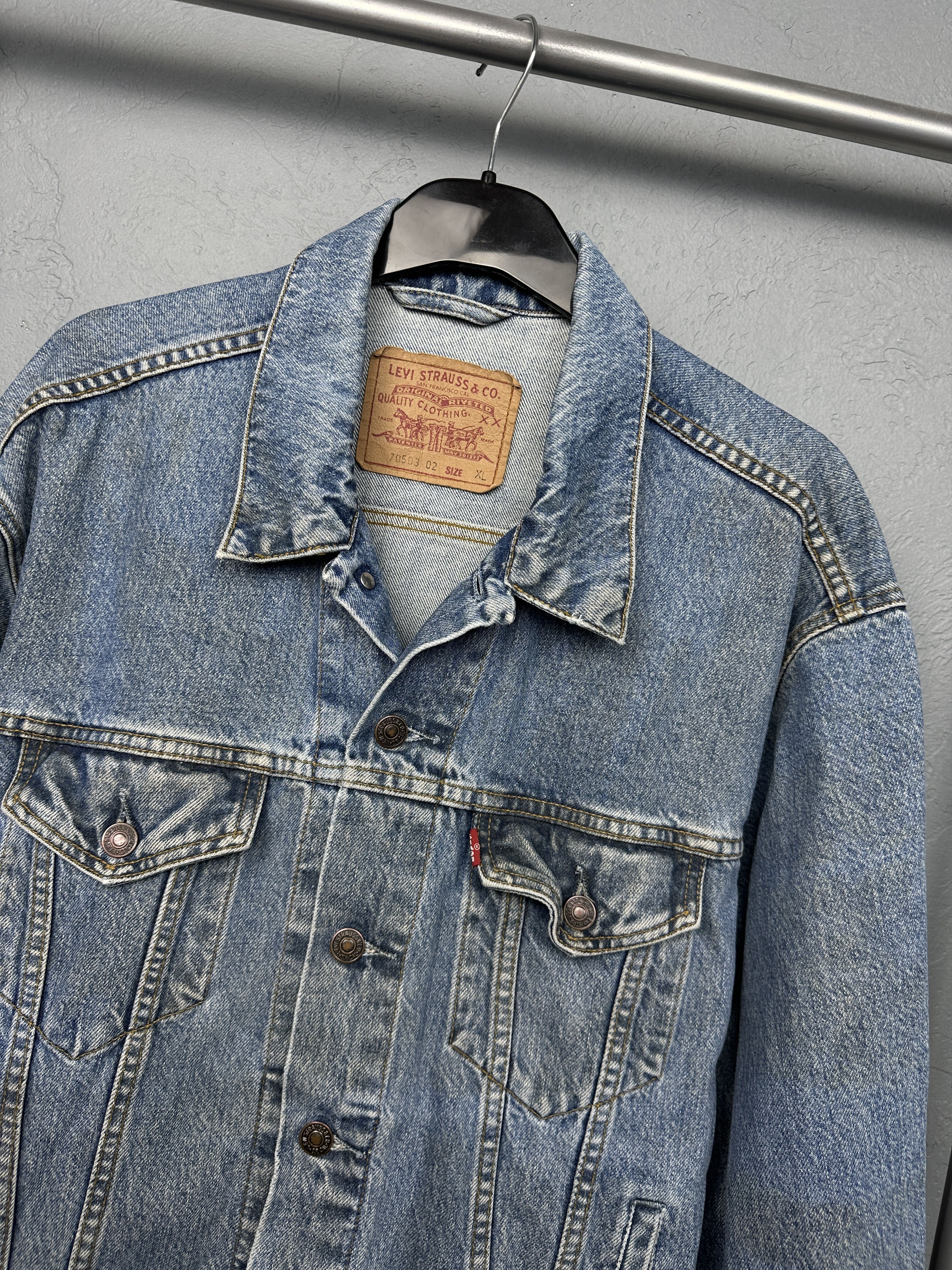 Levi's Levi's Vintage Mens Denim Jacket Size US XL / EU 56 / 4 - 2 Thumbnail