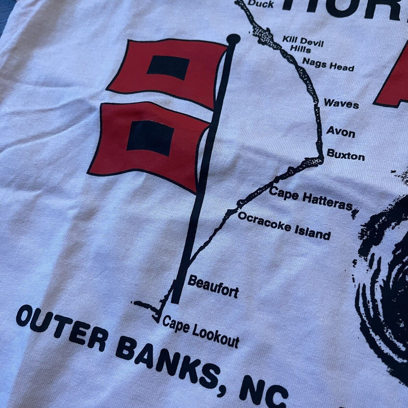 Fruit Of The Loom I Survived Hurricane Alex Vtg t-shirt Youth L never worn Size US L / EU 52-54 / 3 - 4 Thumbnail