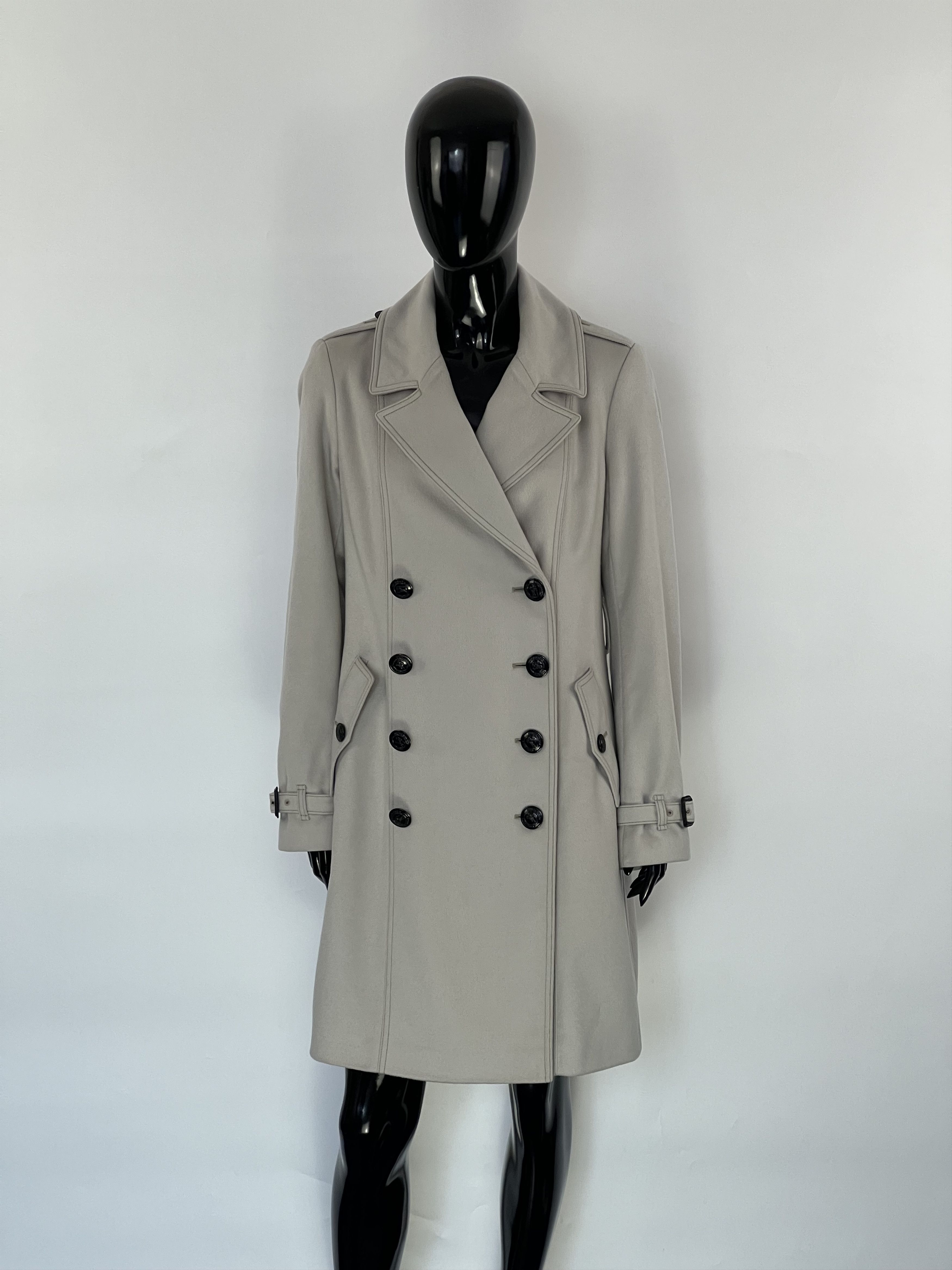 Burberry Burberry 100% Cashmere Double Breasted Coat Size US 8 Size M / US 6-8 / IT 42-44 - 1 Thumbnail