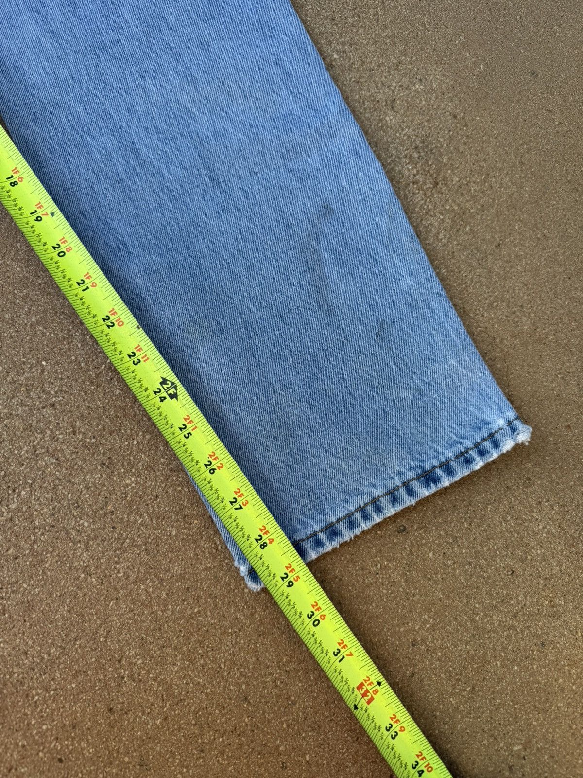 Levi's Vtg 90s Levi’s 501xx Buttonfly Straight Denim Jeans 33x29 Size US 33 - 12 Thumbnail