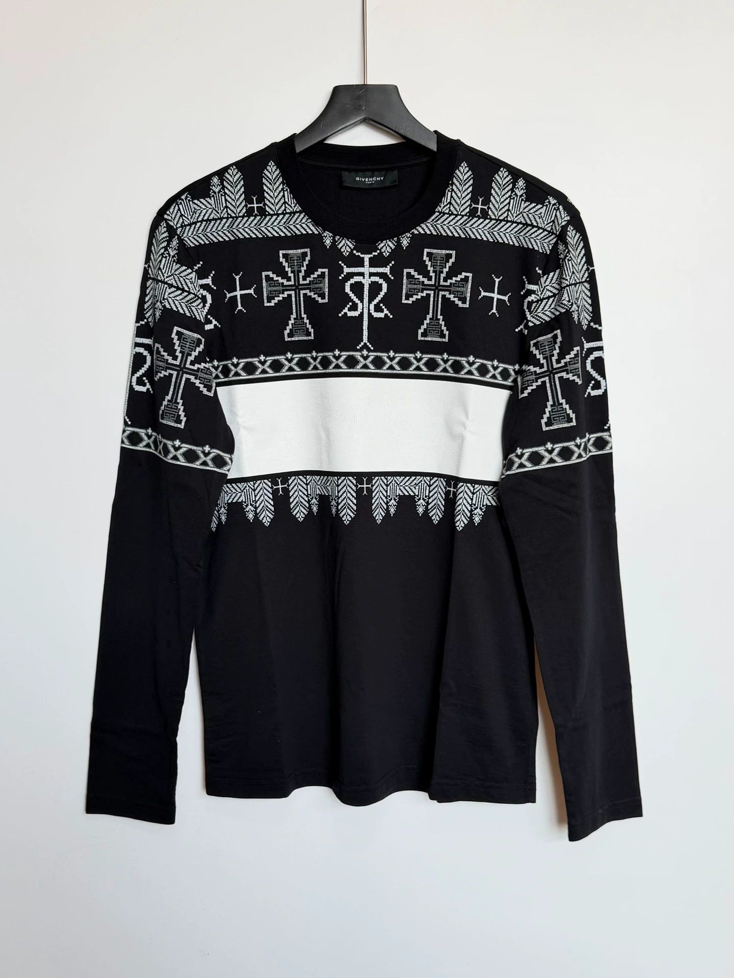Givenchy Givenchy Cross Logo Long Sleeve Tee Kanye West Rare M Size US M / EU 48-50 / 2 - 1 Thumbnail