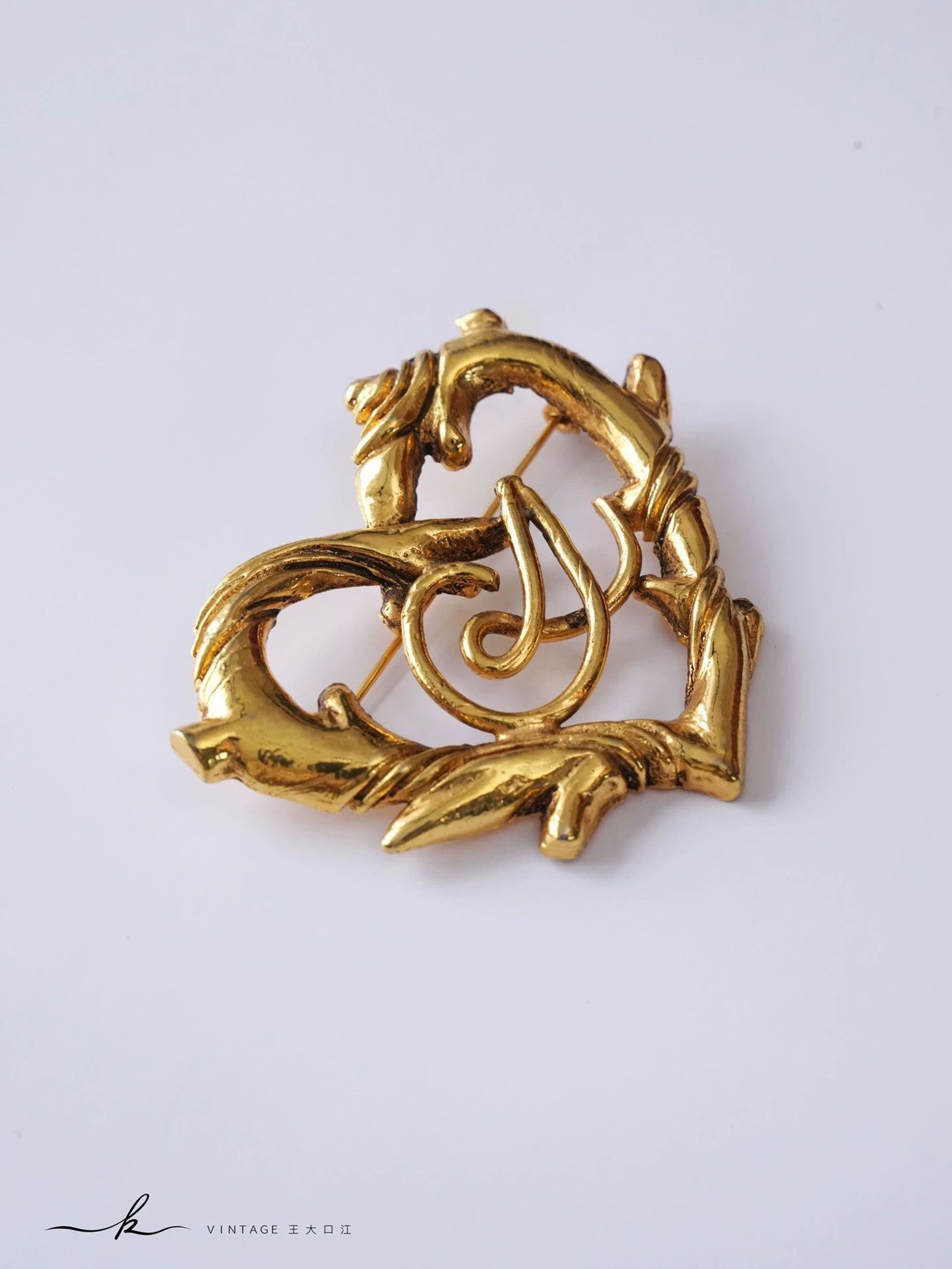 Christian Lacroix Christian Lacroix Vintage Gold Plated Vine Heart Logo Brooch Large Size ONE SIZE - 6 Thumbnail