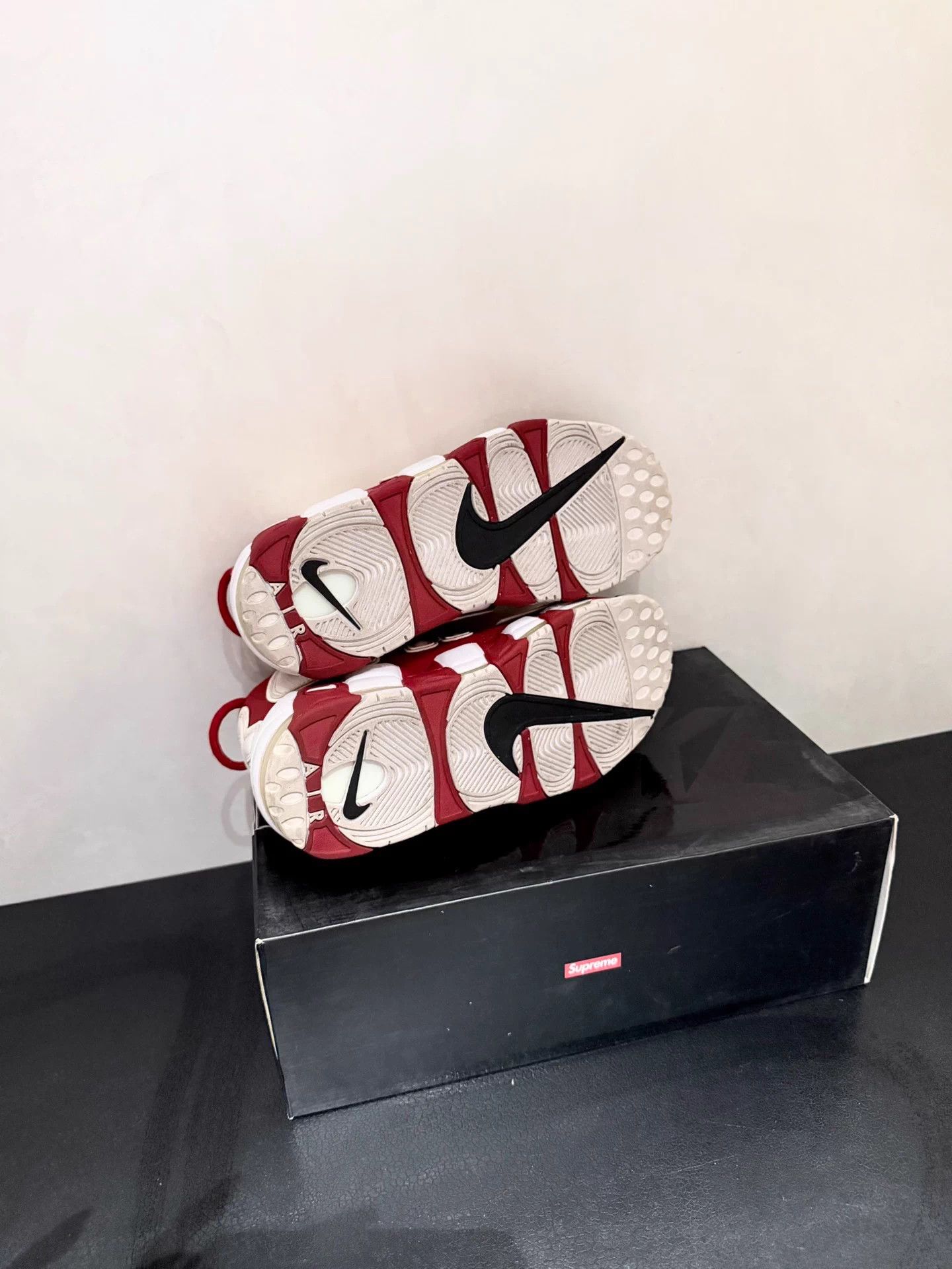 Supreme Supreme x Nike Air More Uptempo Red/White Mid Top Retro Size US 10 / EU 43 - 3 Thumbnail