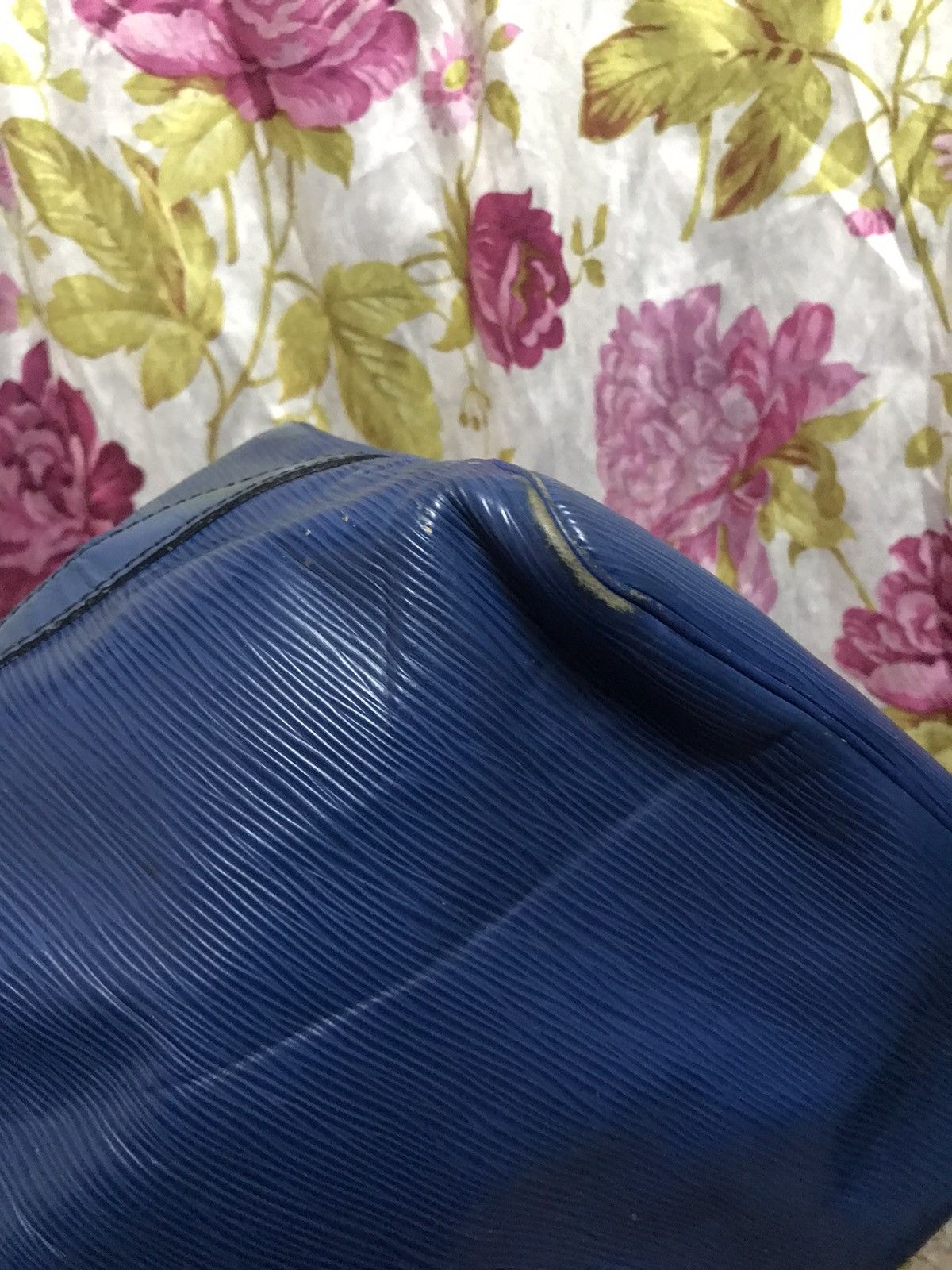 Louis Vuitton Authentic Louis Vuitton Epi Neo Size ONE SIZE - 12 Thumbnail