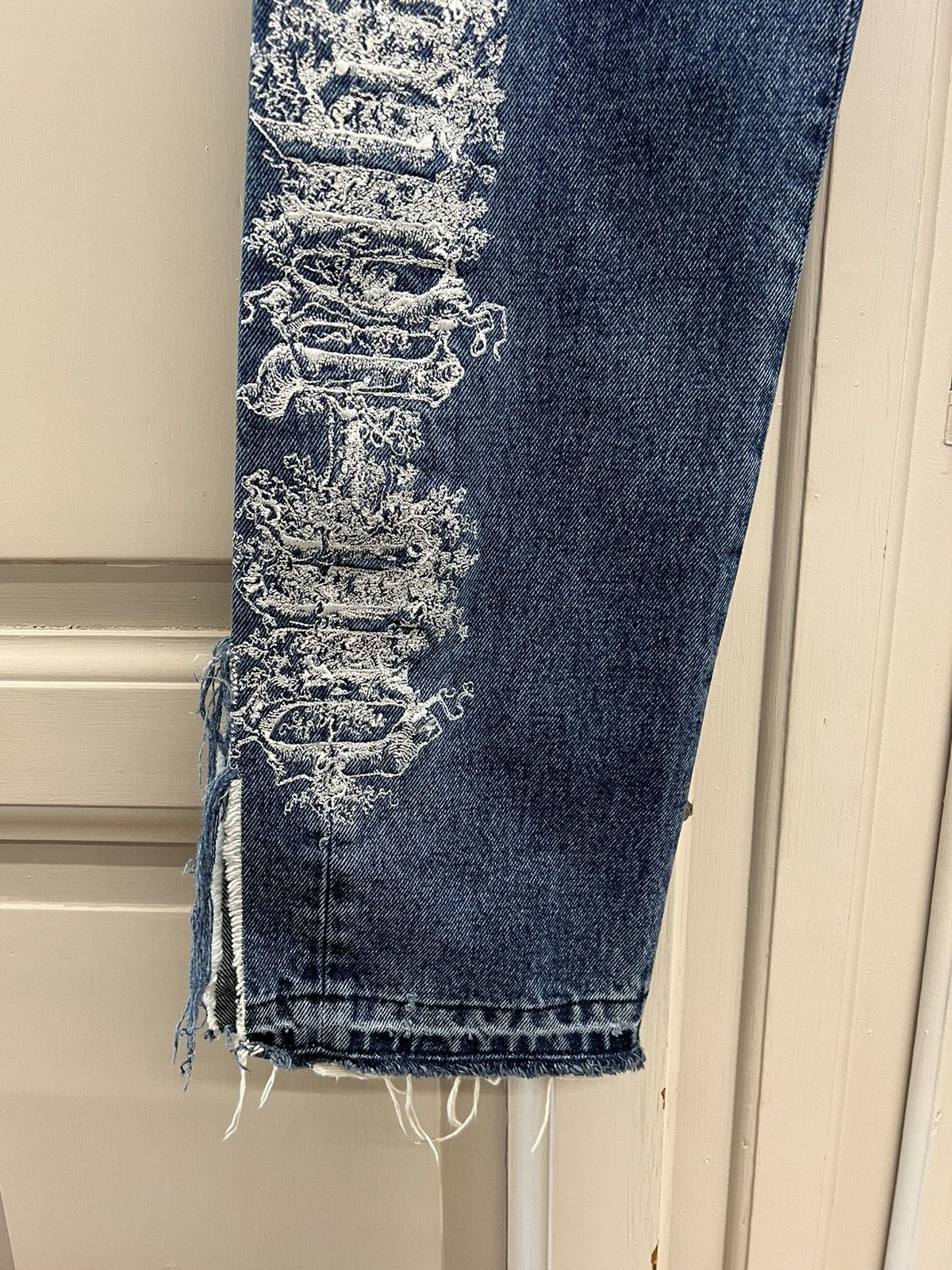 Off-White Off White Gothic Embroidered Jeans Size US 32 / EU 48 - 3 Thumbnail