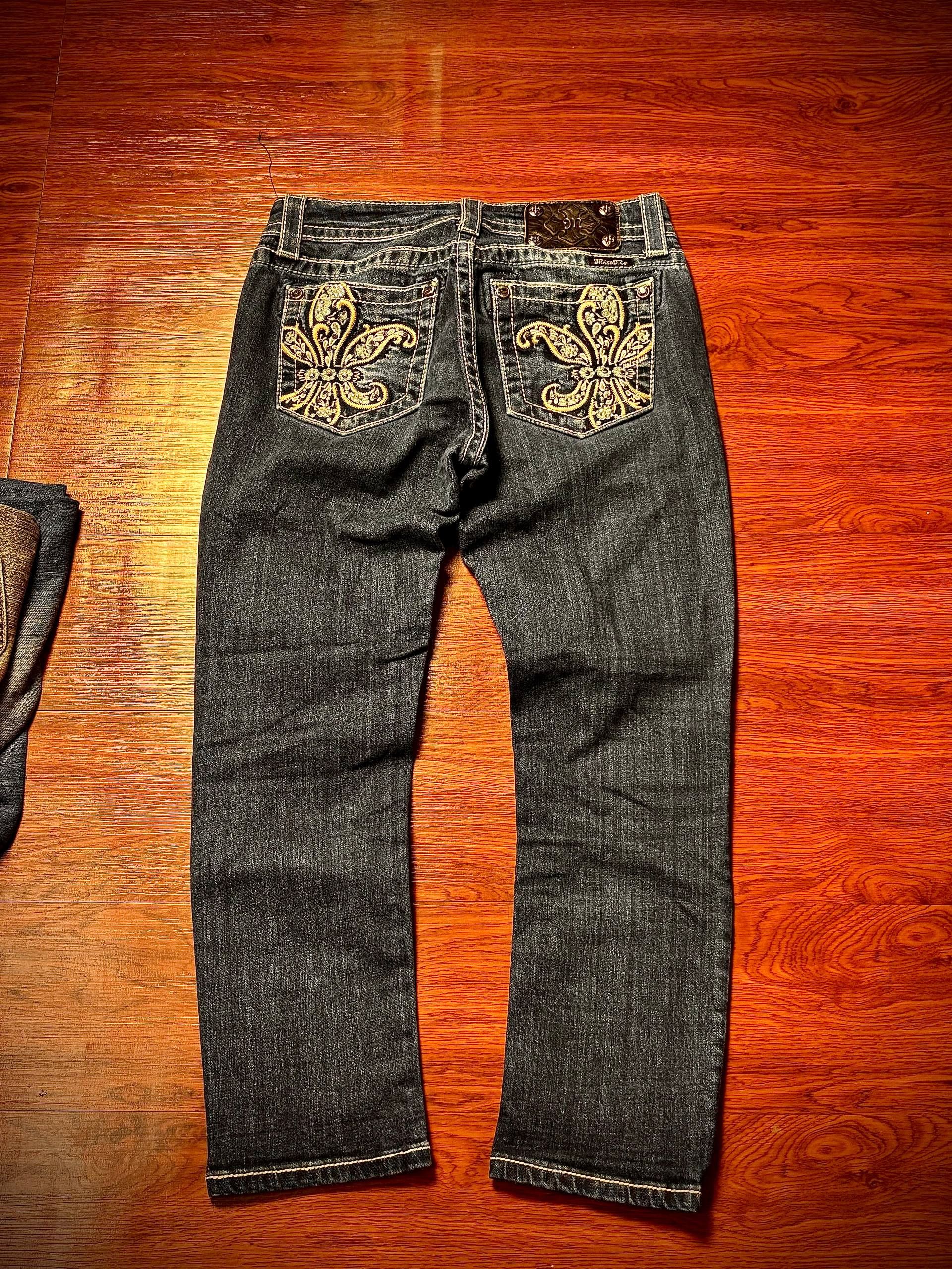 Miss Me Vintage Y2K Miss Me Studded Boyfriend Caprice Style Jeans Size 28" / US 6 / IT 42 - 1 Thumbnail