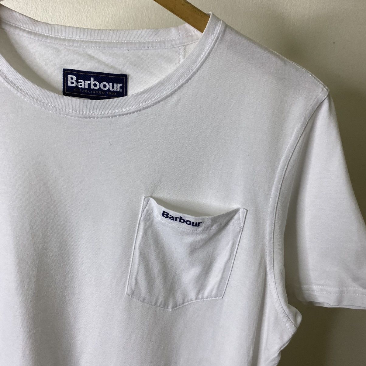 Barbour Barbour Single Pocket White T Shirt Size US M / EU 48-50 / 2 - 2 Thumbnail