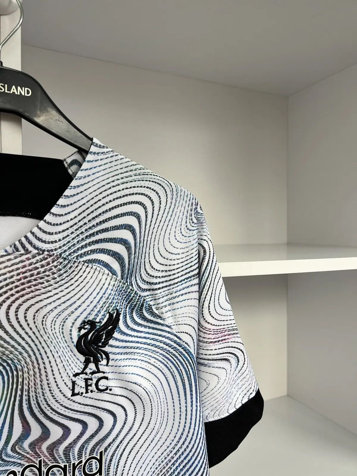 Nike × Vintage Nike Liverpool Darwin 22/23 Away Jersey Size US L / EU 52-54 / 3 - 7 Thumbnail