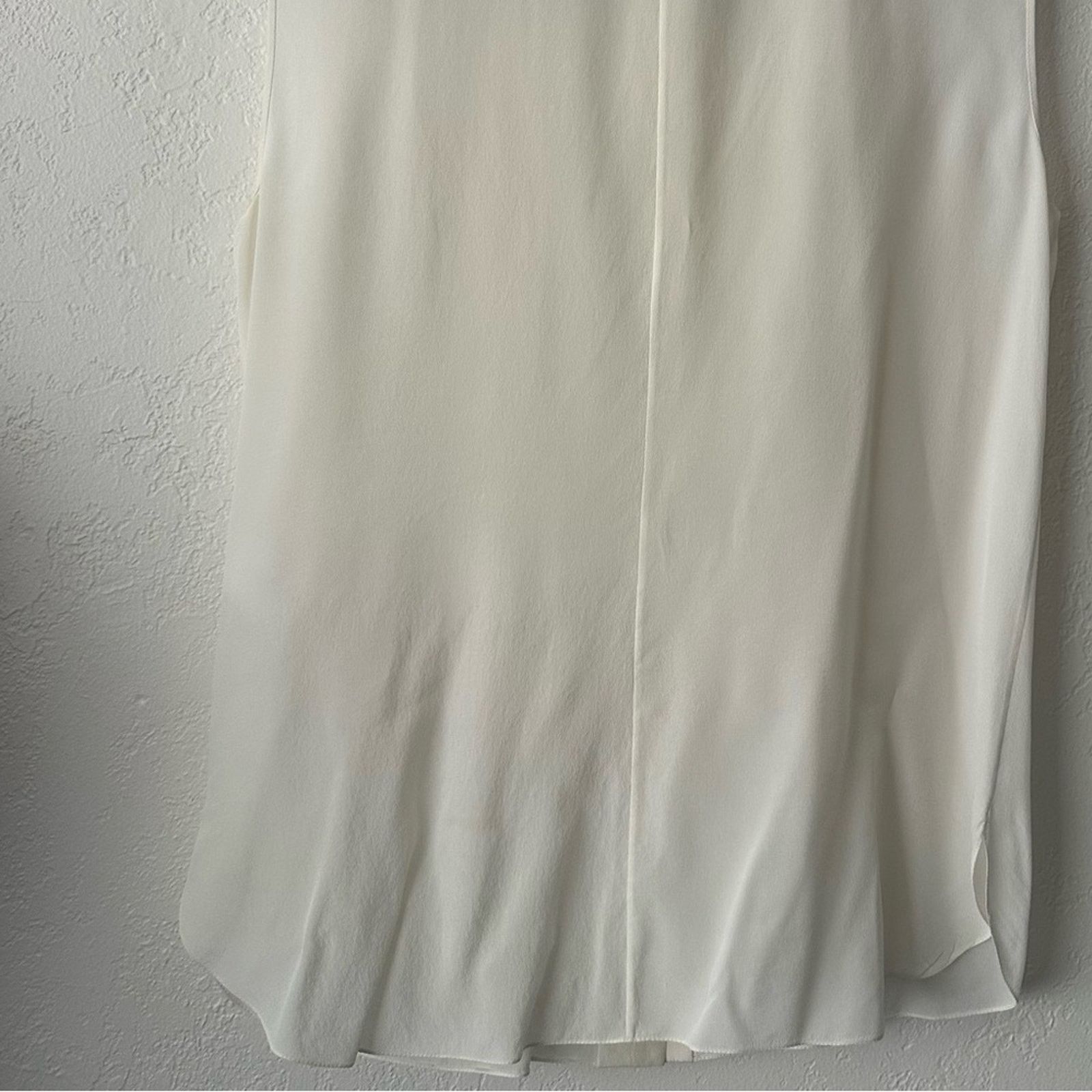 Chloe '15 Romantic Ruffle Silk Blouse in Milk FR 36 Sleeveless Size XS / US 0-2 / IT 36-38 - 18 Thumbnail