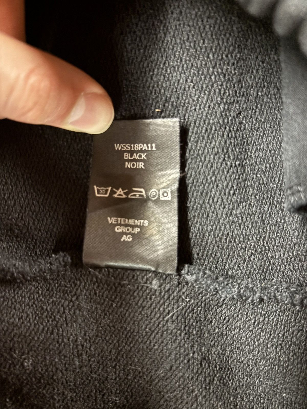 Vetements vetements washtag sweatpants Size US 28 / EU 44 - 8 Thumbnail