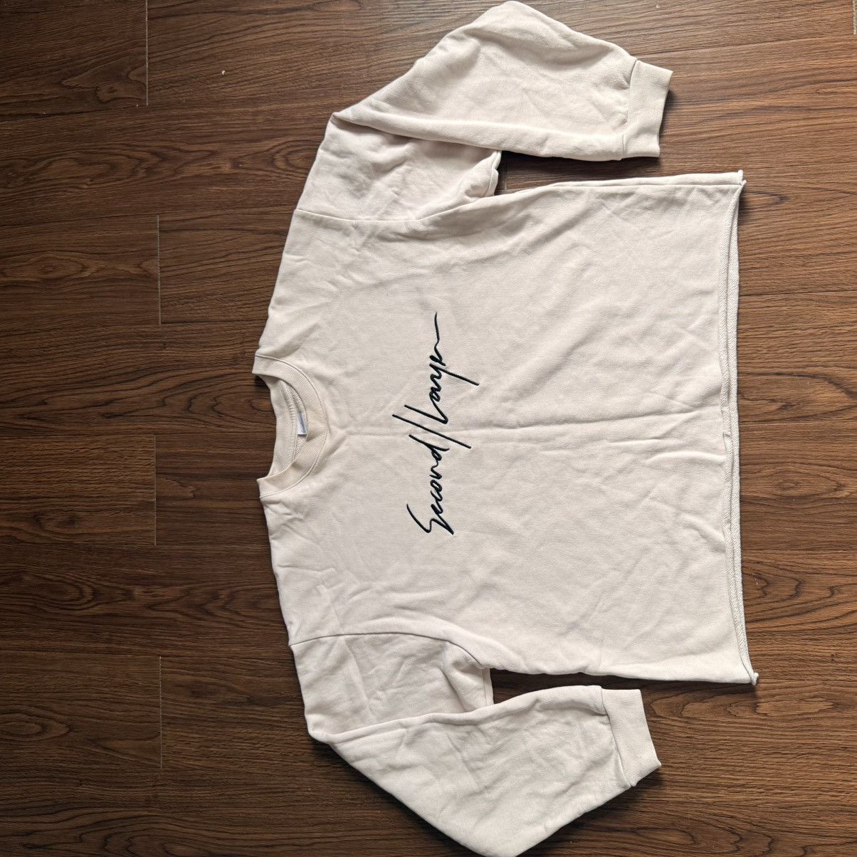 Second/Layer Second layer box crop sweatshirt DELETING TOMORROW‼️ LASTDROP Size US L / EU 52-54 / 3 - 1 Thumbnail