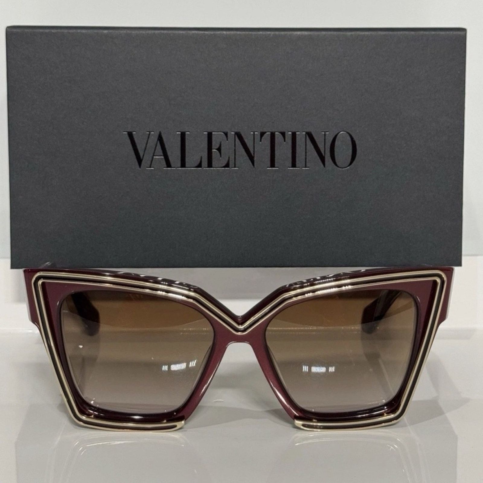 Valentino New! Valentino V GRACE VLS 126B Chic Sunglasses, Authentic Size ONE SIZE - 3 Thumbnail