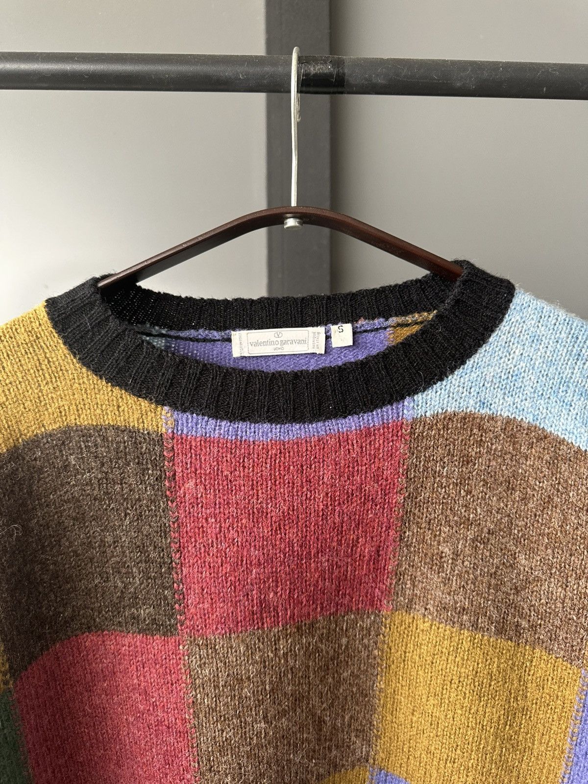 Valentino 80’s Valentino Garavani Uomo wool mohair knit jumper Size US M / EU 48-50 / 2 - 14 Thumbnail