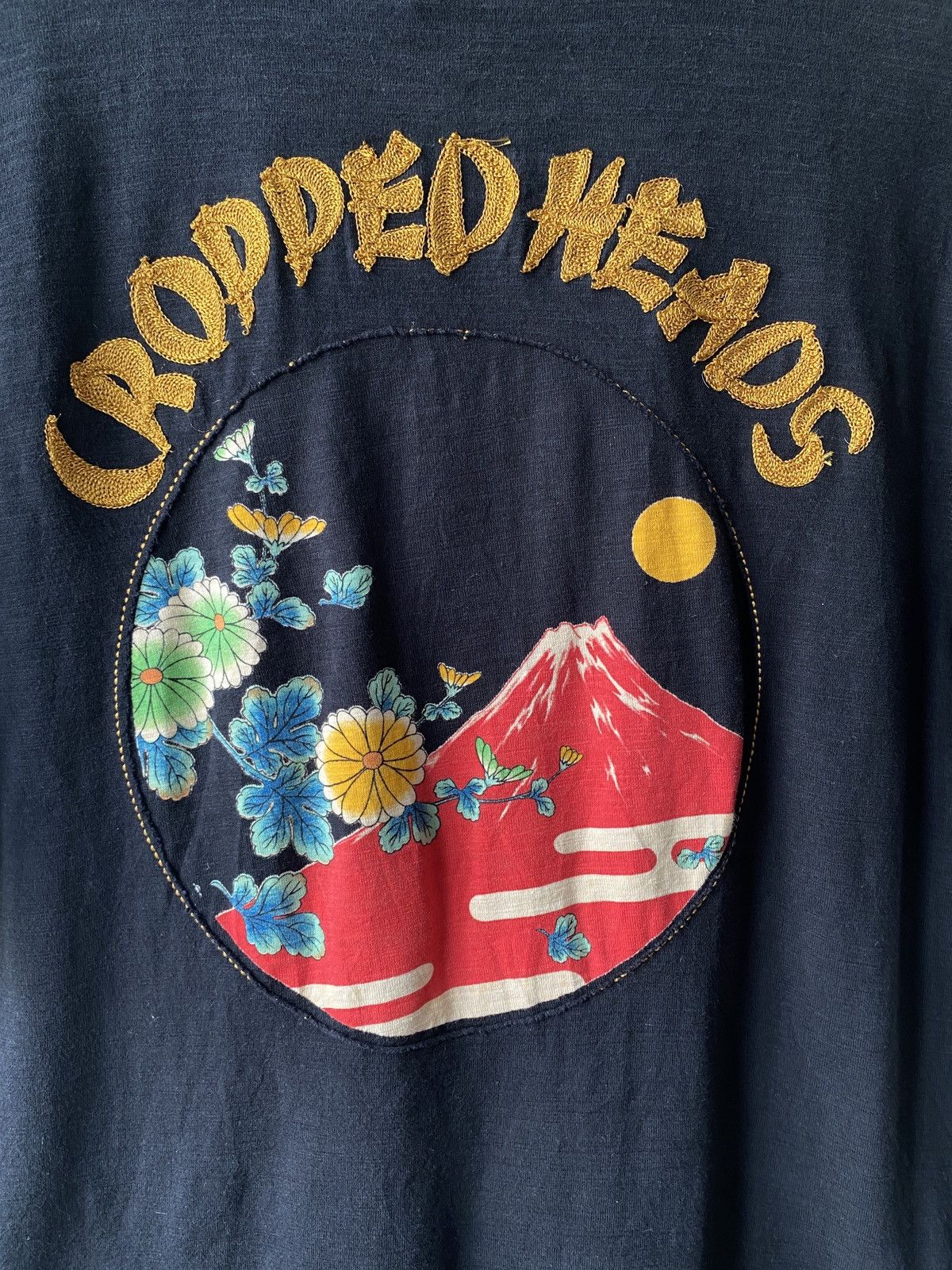 Japanese Brand × Vintage 2000s - Cropped Head Embroidery Design Mount Fuji Tee Size US M / EU 48-50 / 2 - 6 Thumbnail