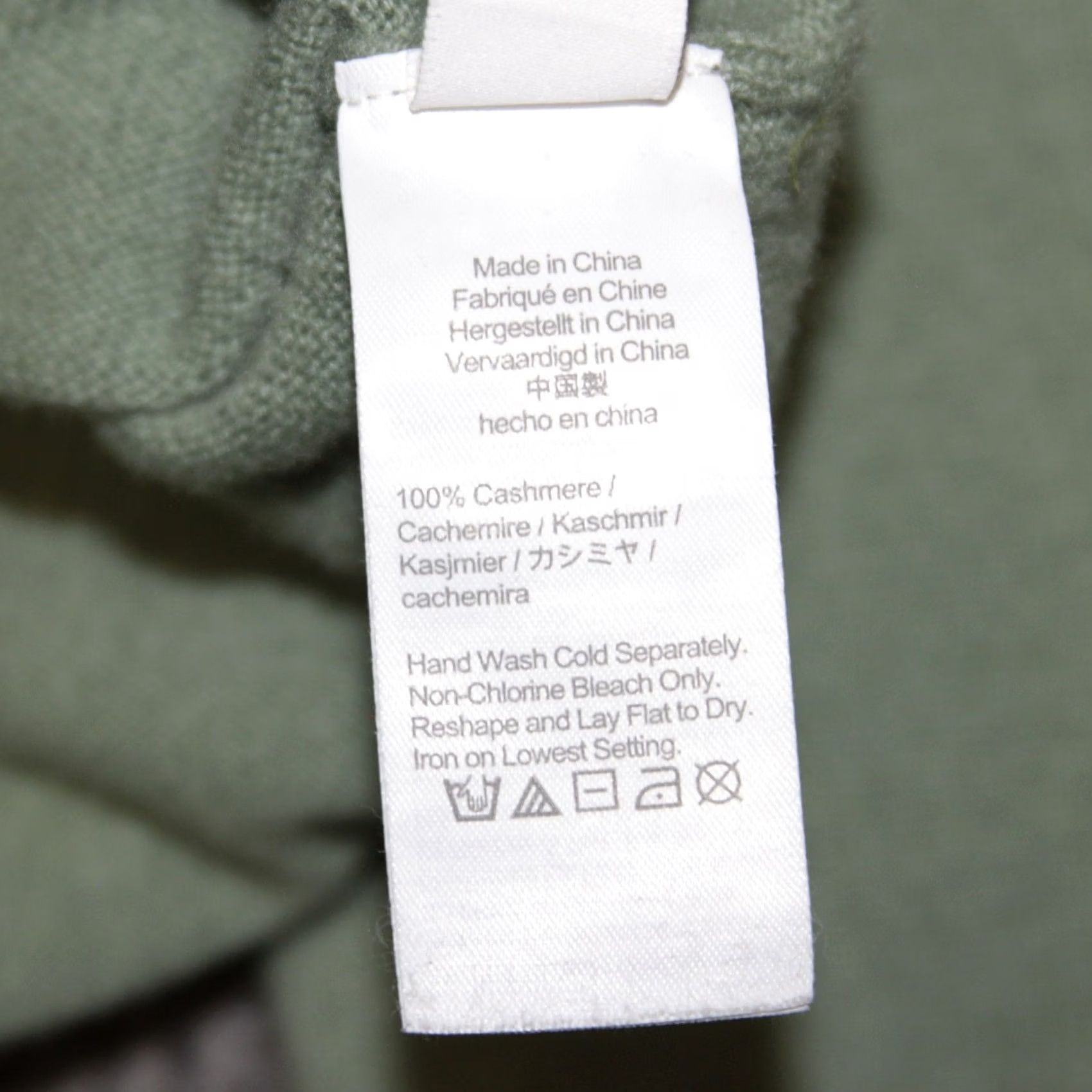 J.Crew VINTAGE? No. J. Crew Mens Crew Neck Cashmere Sweater Green Sage 100% Cashmere Size M Knit Size US M / EU 48-50 / 2 - 5 Thumbnail