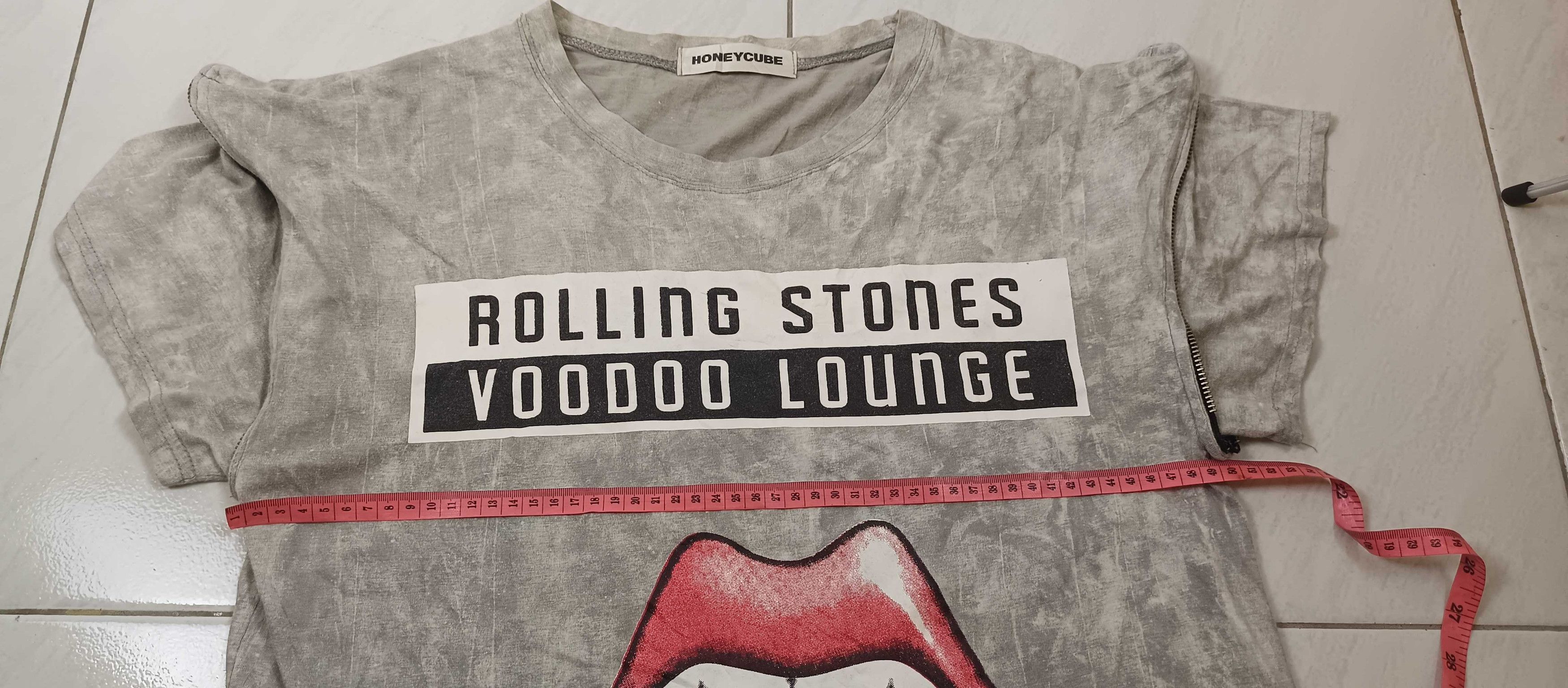 Band Tees × The Rolling Stones × Vintage HONEYCUBE The Rolling Stones Voodoo Lounge Tee Shirt Size XS / US 0-2 / IT 36-38 - 7 Thumbnail
