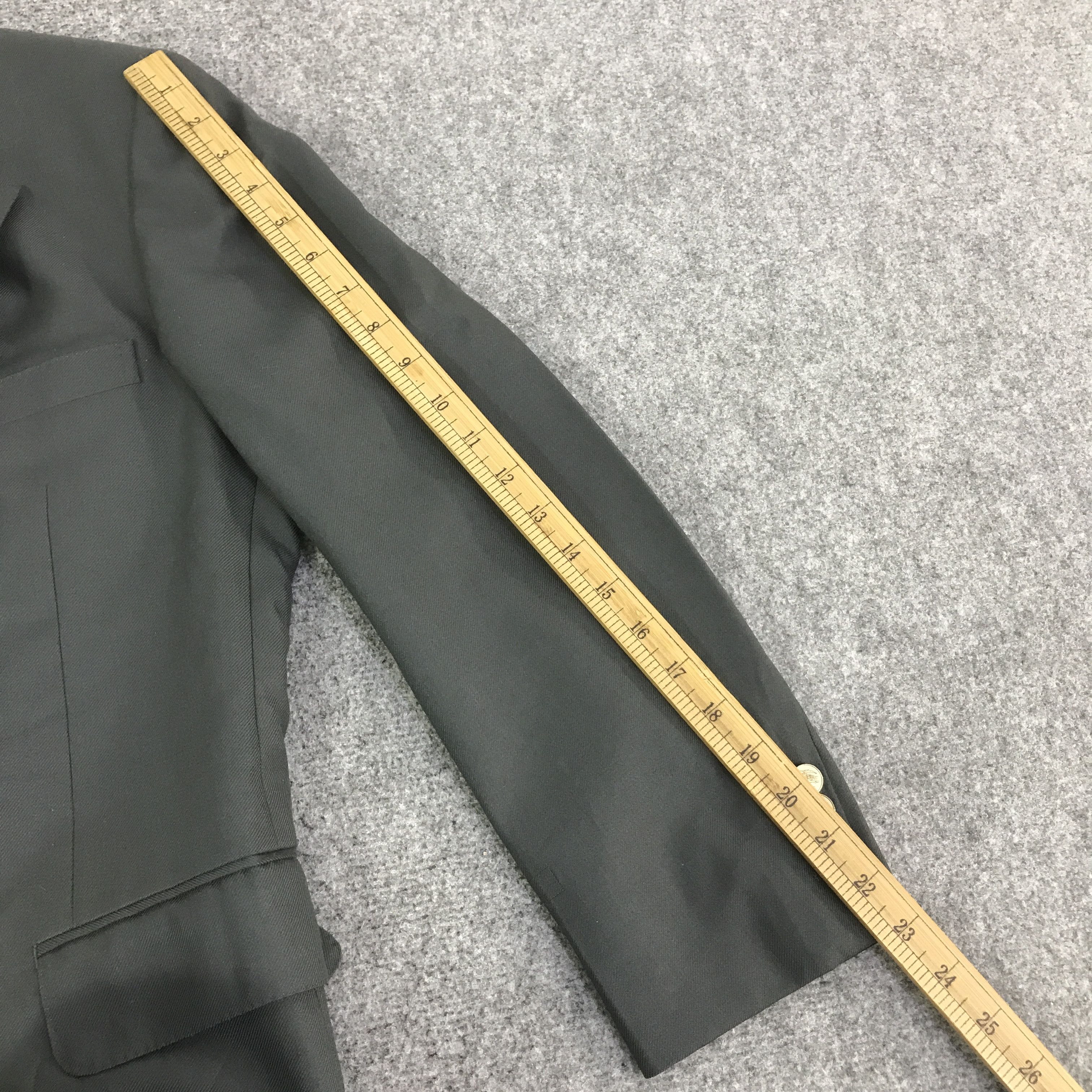 Burberry BURBERRY'S CLASSIC DOUBLE BREASTED BLAZER K111B19 Size US L / EU 52-54 / 3 - 6 Thumbnail