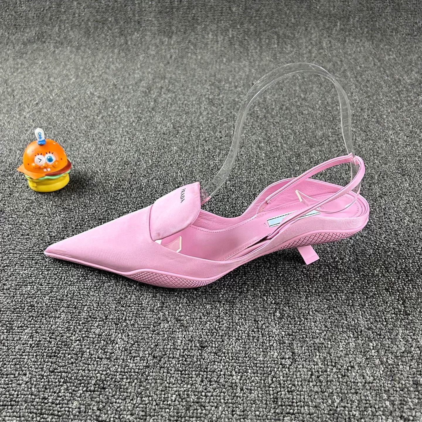 Prada Prada Pointed Toe Triangle Logo Kitten Heels US 38 Size US 7 / IT 37 - 3 Thumbnail