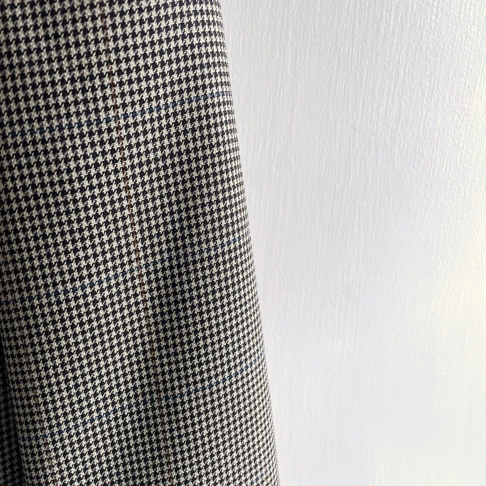 Jos. A. Bank Jos A Bank Black Houndstooth Silk/Wool Sport Coat Mens 40R Size 40R - 3 Thumbnail