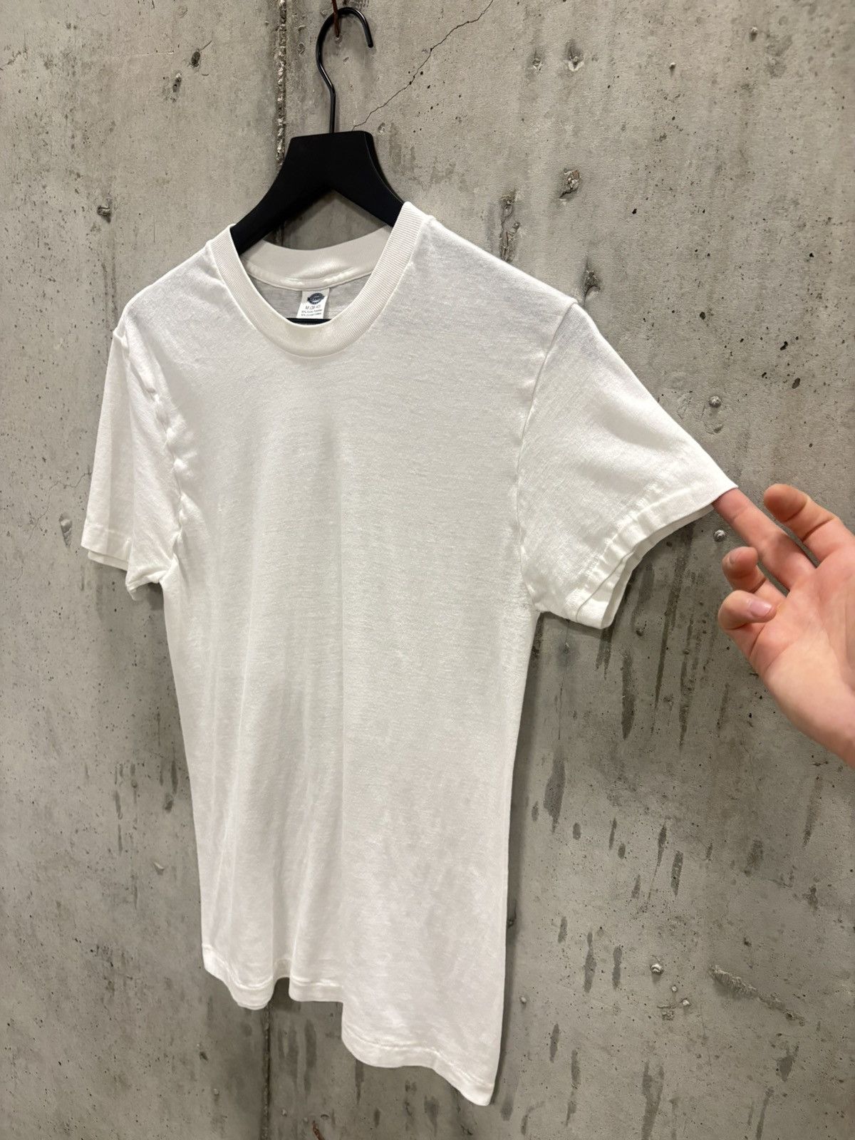 Vintage Vintage Blank Shirt Thrashed Faded Distressed Grunge Band Size US M / EU 48-50 / 2 - 3 Thumbnail