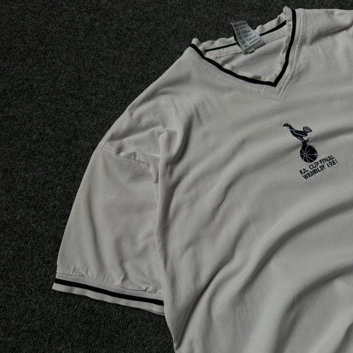 Y/Project VTG Tottenham Hotspur 80s T-shirts V Neck Size XL Trashed Size US XL / EU 56 / 4 - 8 Thumbnail
