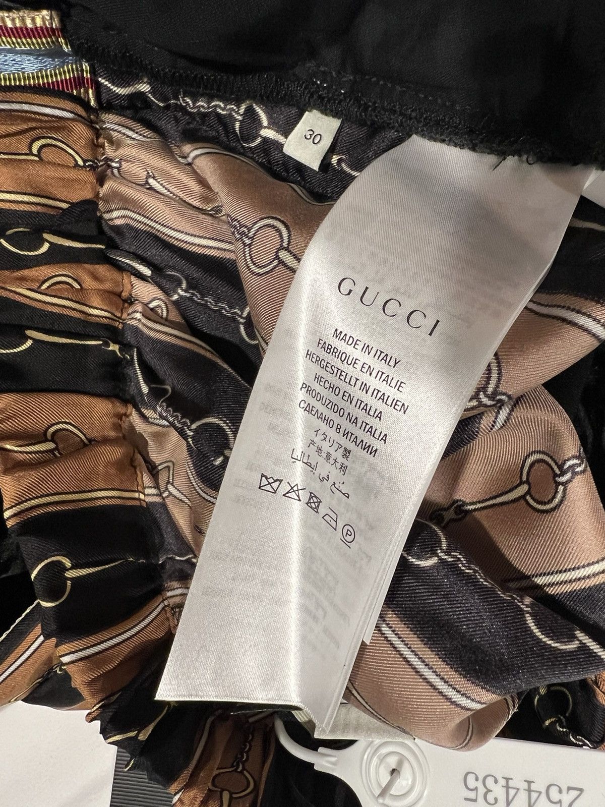 Gucci Gucci mens shorts. 30/M. $2100 Size US 30 / EU 46 - 8 Thumbnail