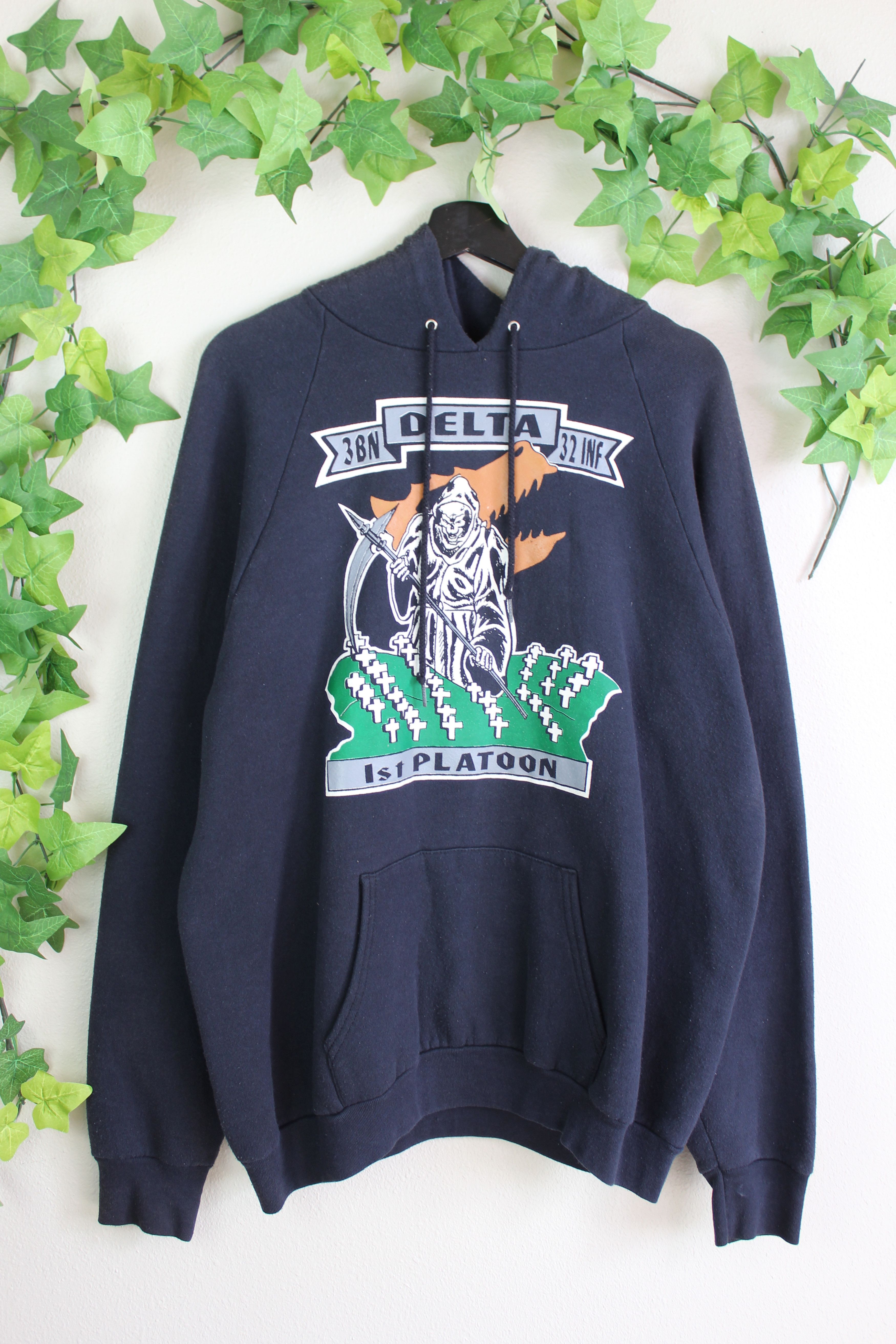 Vintage VINTAGE MILITARY HOODIE 1ST PLATOON Size US L / EU 52-54 / 3 - 1 Thumbnail