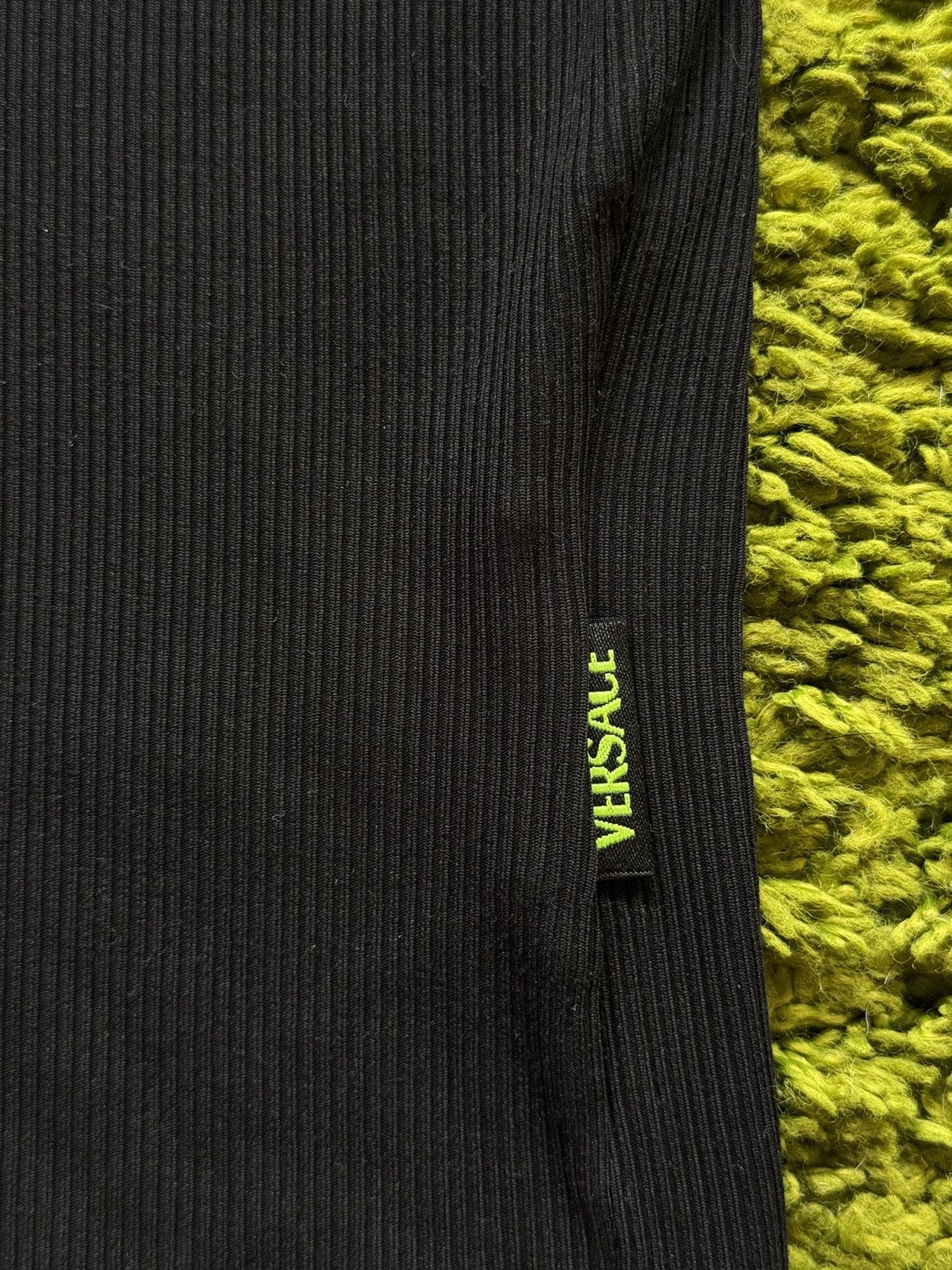 Versace × Versace Jeans Couture × Vintage Versace 1990s vintage ribbed slim fit t-shirt Size US M / EU 48-50 / 2 - 3 Thumbnail