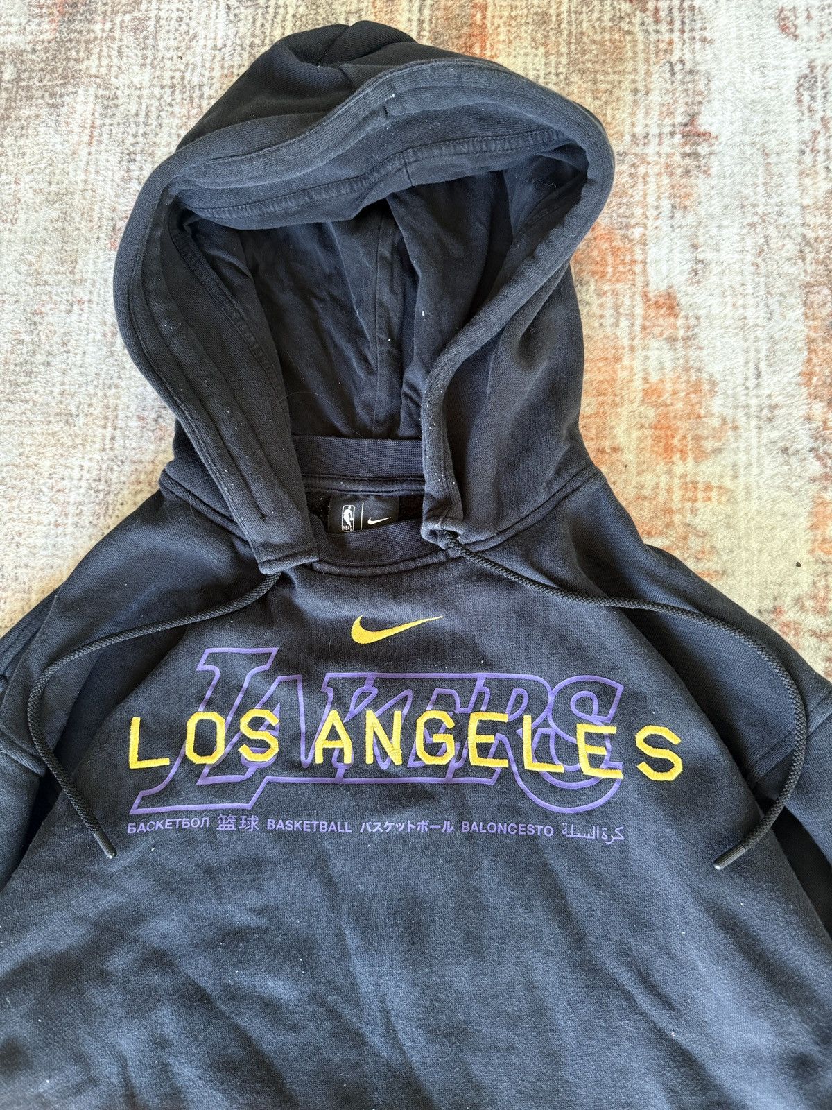 Designer × Nike × Vintage Los Angeles Lakers black Hoodie Sweatshirt NBA Nike Vintage Size US M / EU 48-50 / 2 - 2 Thumbnail