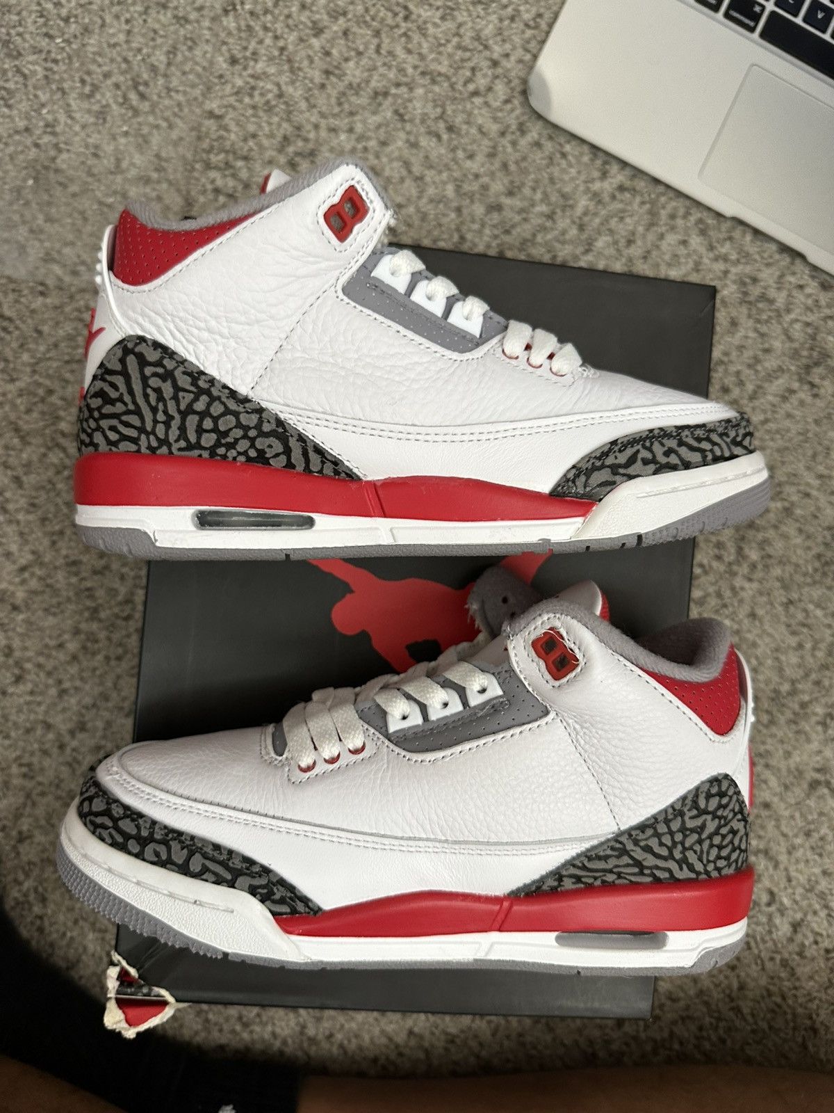 Jordan Brand Air jordan 3 fire red - size 4.5 Size US 5 / EU 37 - 1 Thumbnail