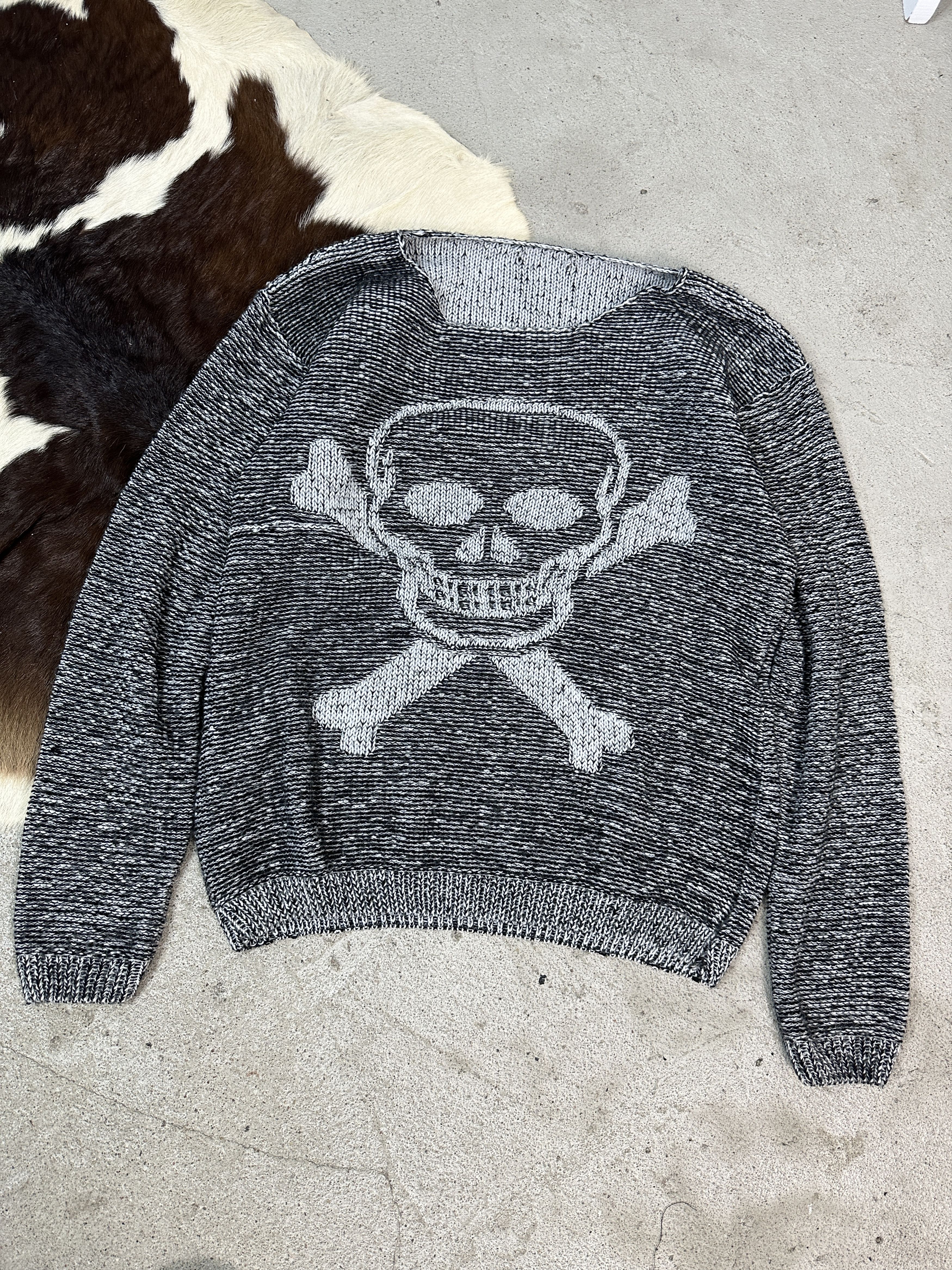 Vintage Skull Sweater Y2K Size M / US 6-8 / IT 42-44 - 1 Thumbnail