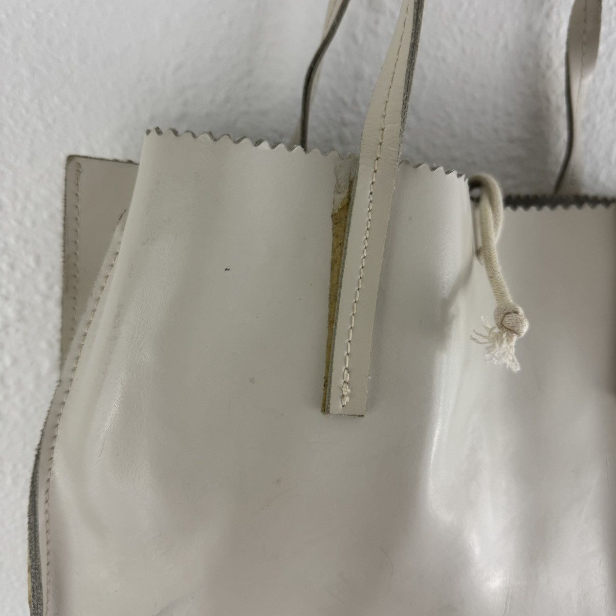 Vintage Vintage 90s White Ivory Leather Floral Cutout Italian Purse Size ONE SIZE - 9 Thumbnail