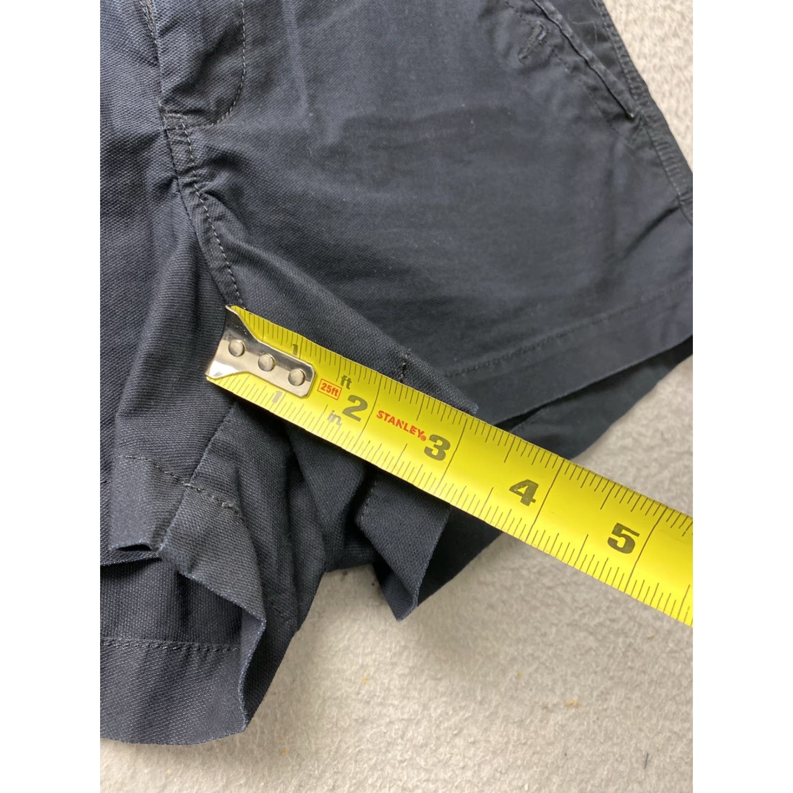 Old Navy Old Navy Women's Black Shorts Flat Front Mid Rise 4 /3-Inch Inseam Casual Summer Style Size 27" / US 4 / IT 40 - 4 Thumbnail