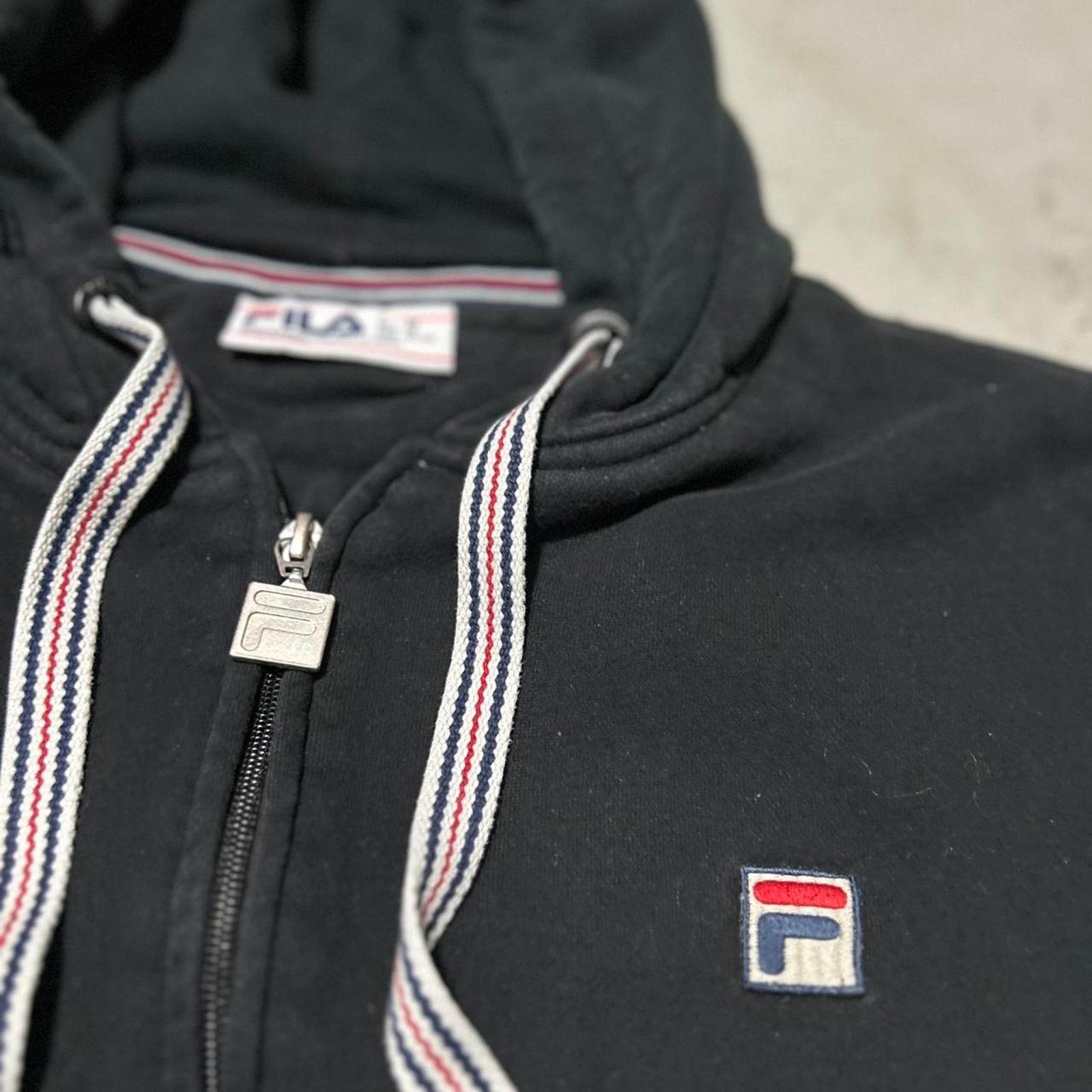 Fila Vintage Black Fila Full Zip Fleece Hoodie with Red and White Size US XL / EU 56 / 4 - 2 Thumbnail